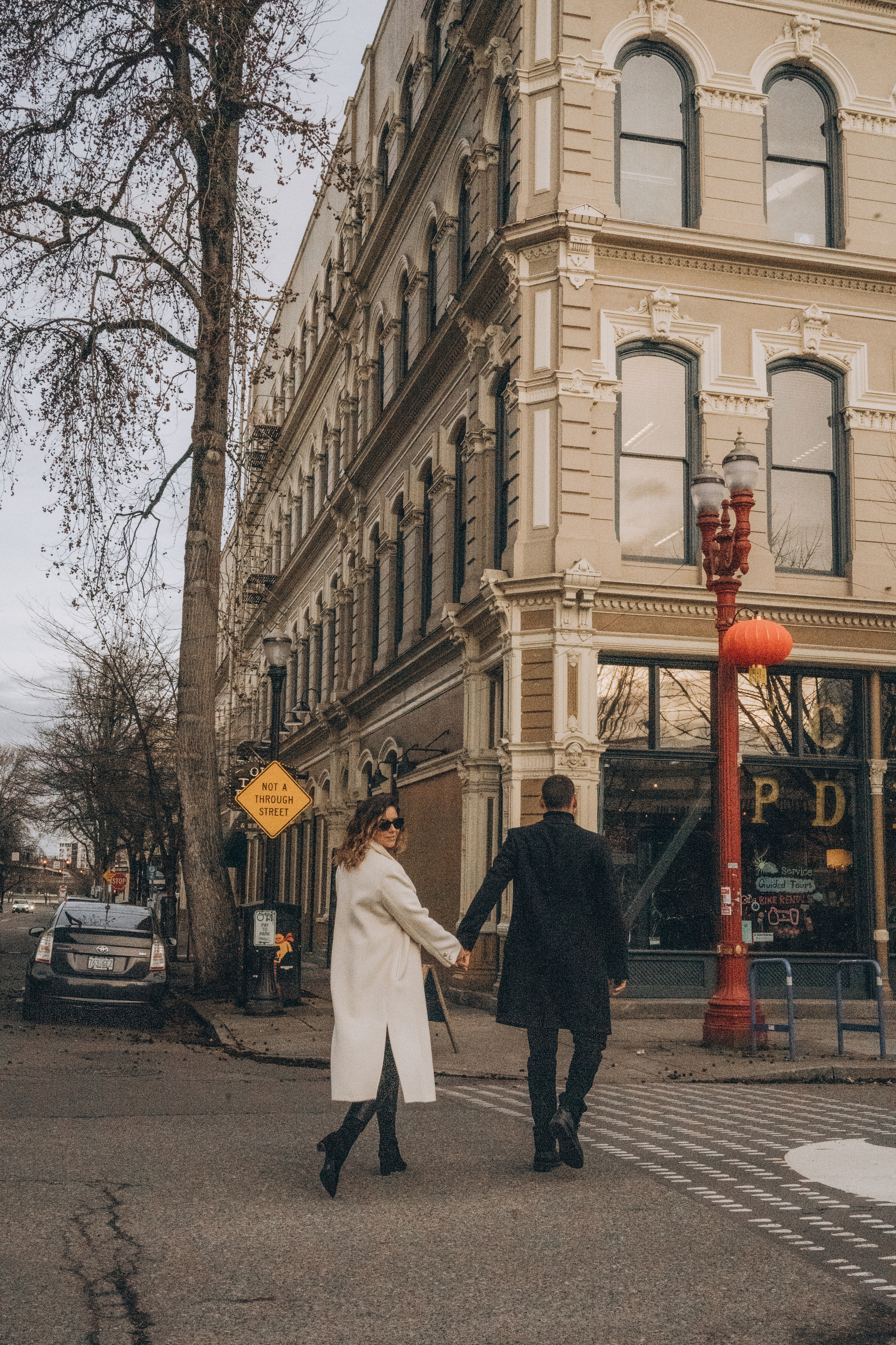 Karina & Philipp. Wedding, family and portrait photographer in Portland