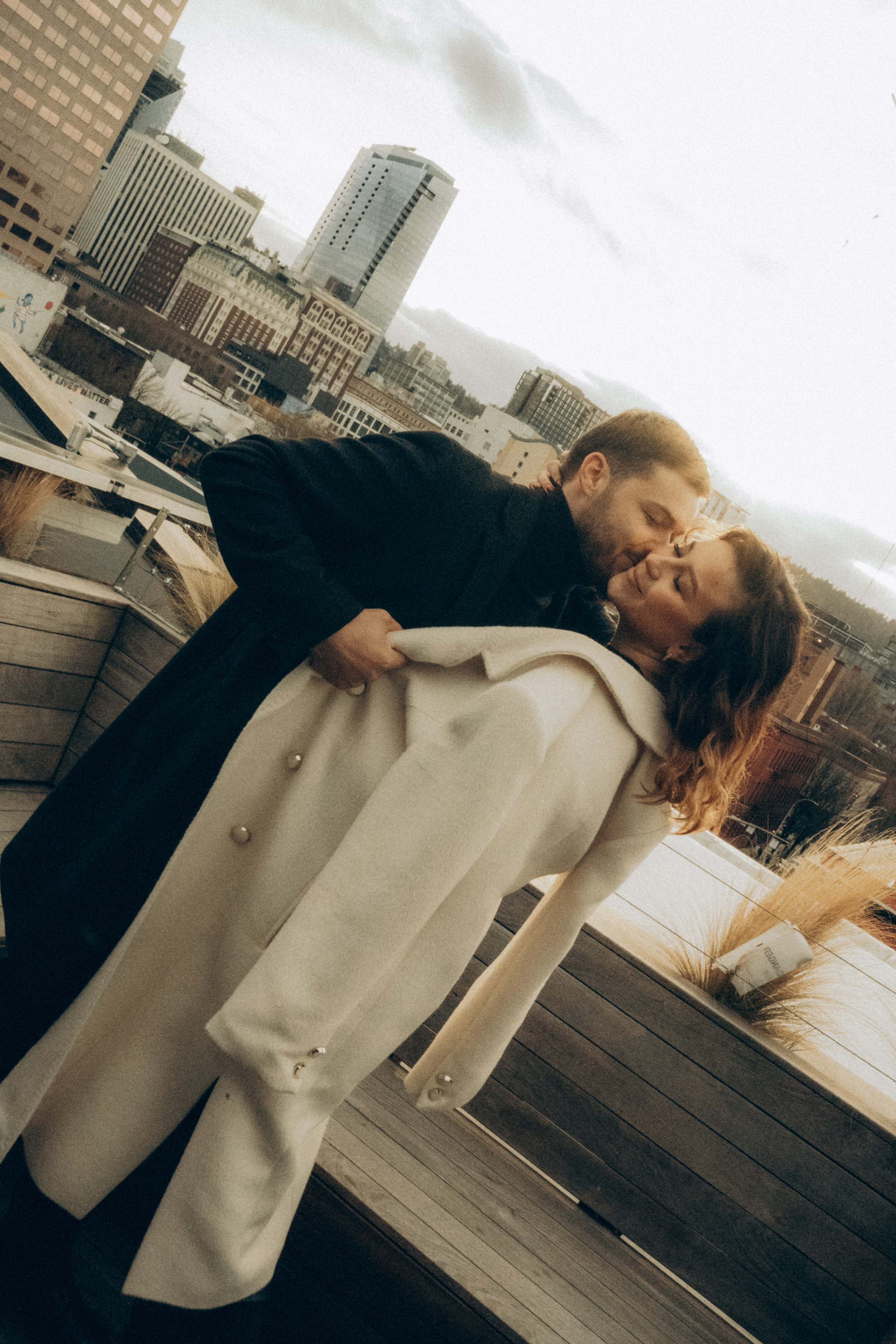 Karina & Philipp. Wedding, family and portrait photographer in Portland