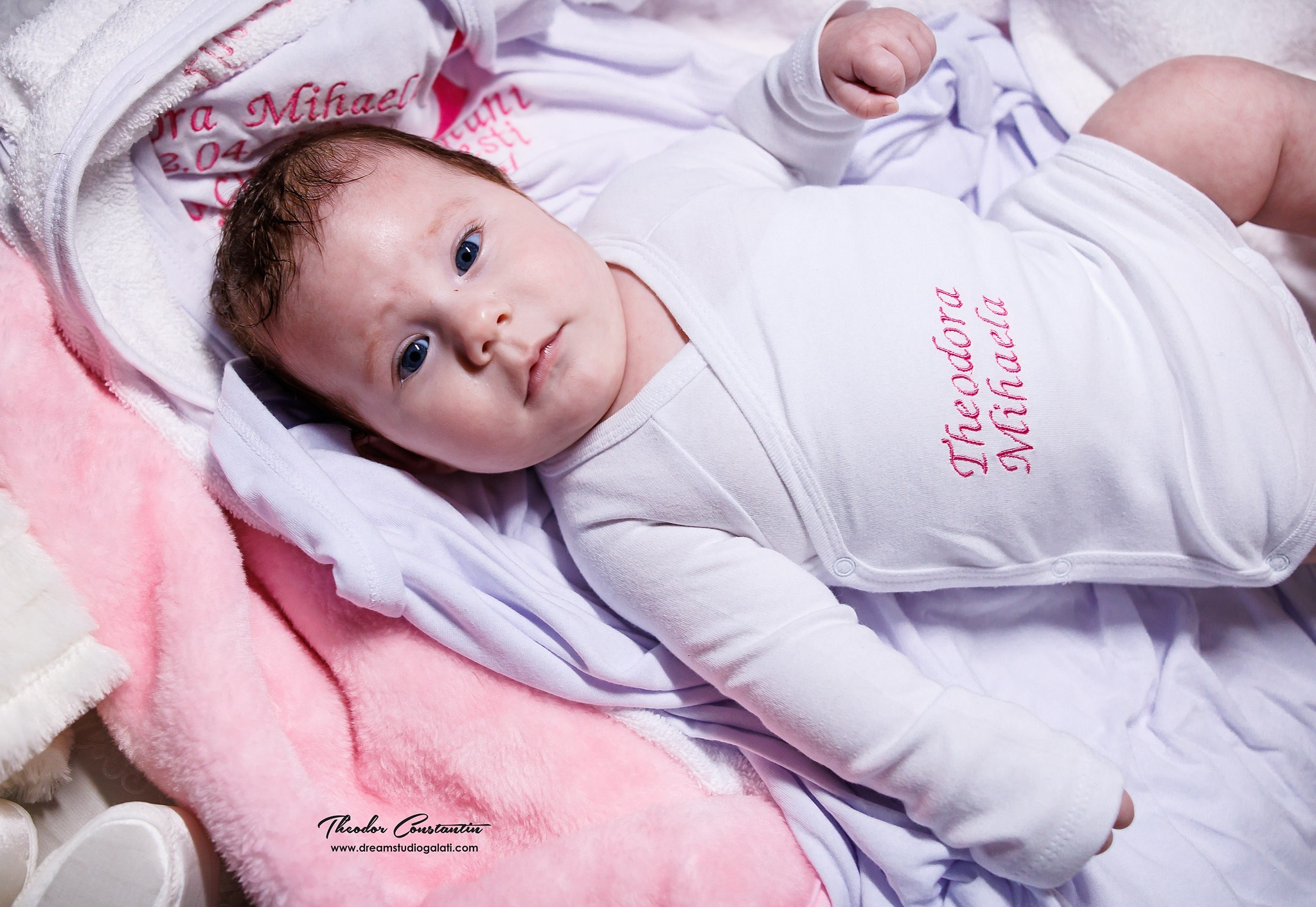 Botez. Dream Studio Galați – ședințe foto profesionale pentru familie, portrete și evenimente