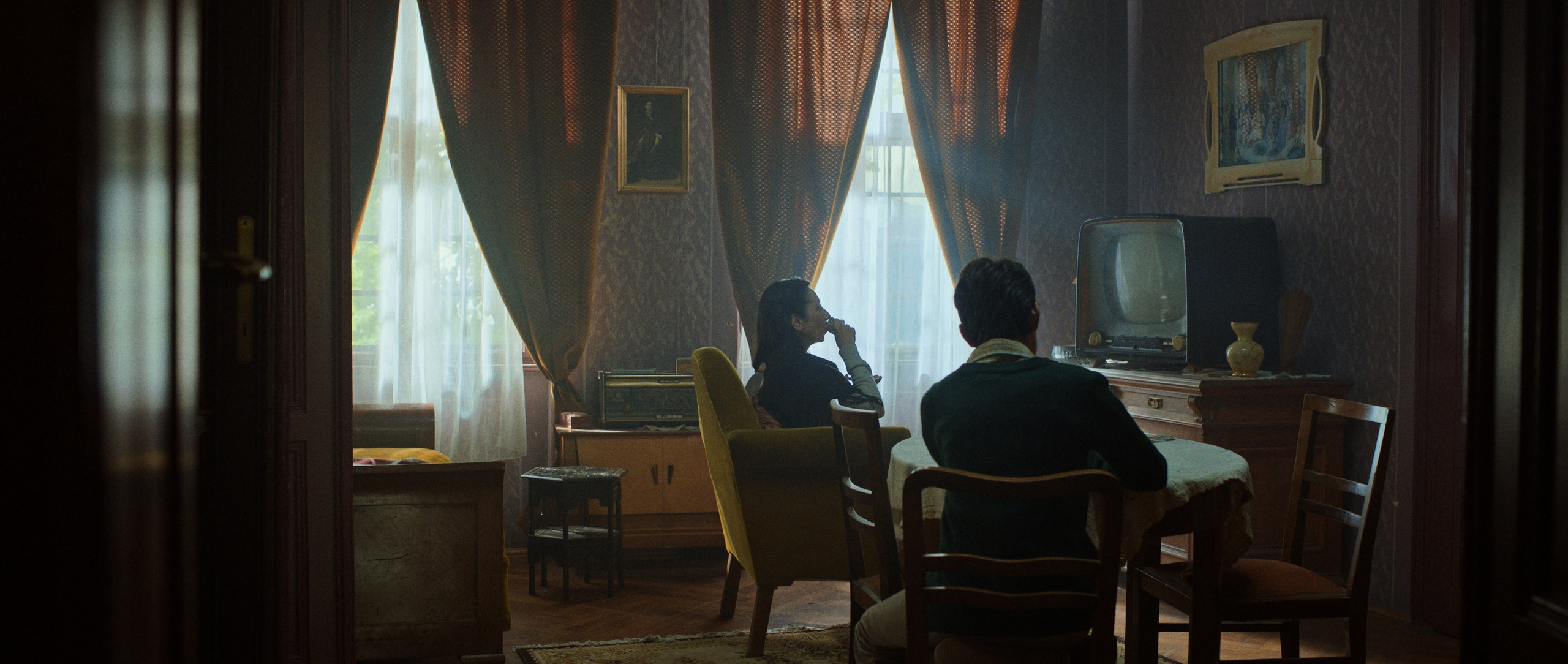 Ruski Konzul. Commercial and studio photographer in Belgrade