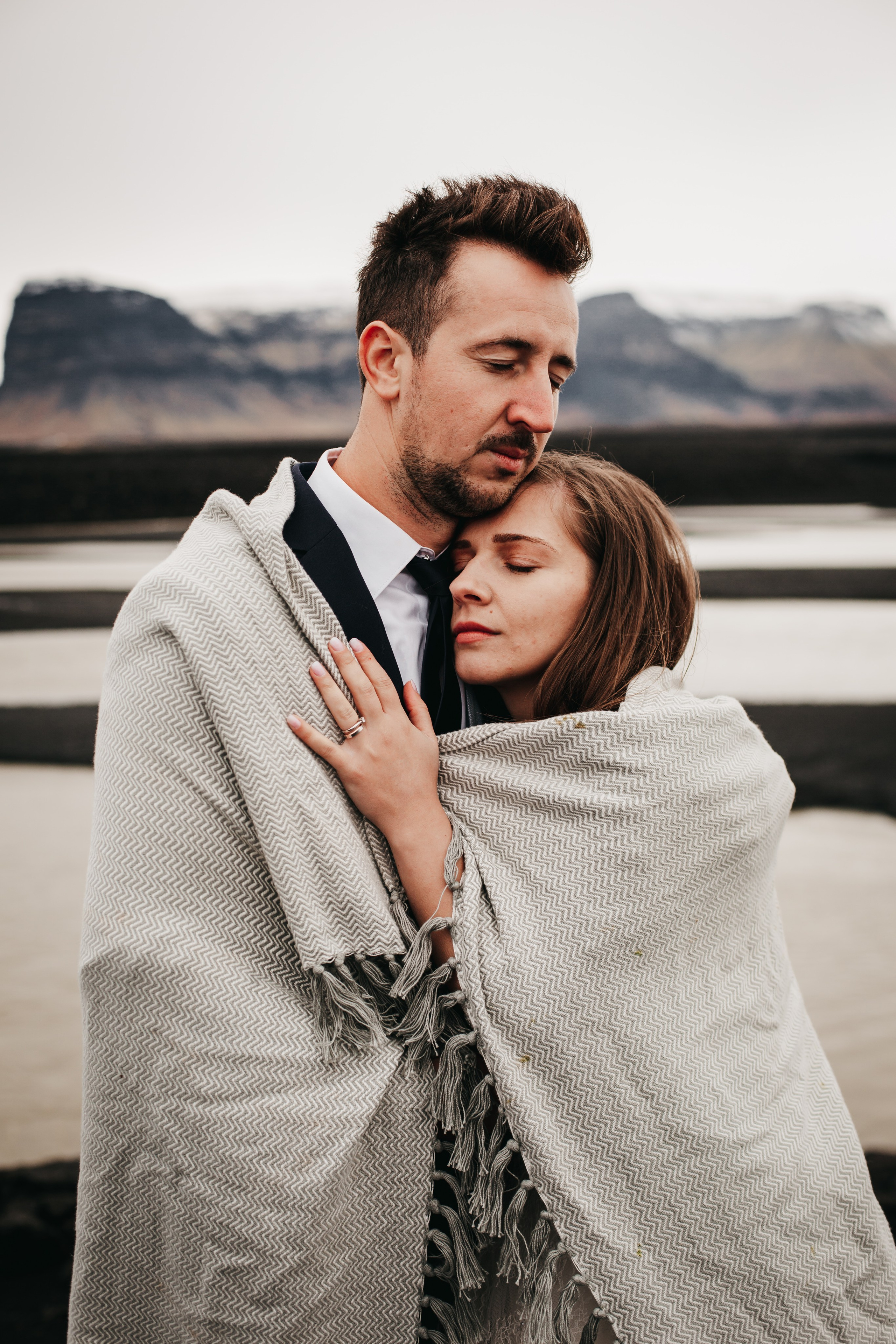 B & A. Fotograf Nunta Iasi - Hearts & Pictures