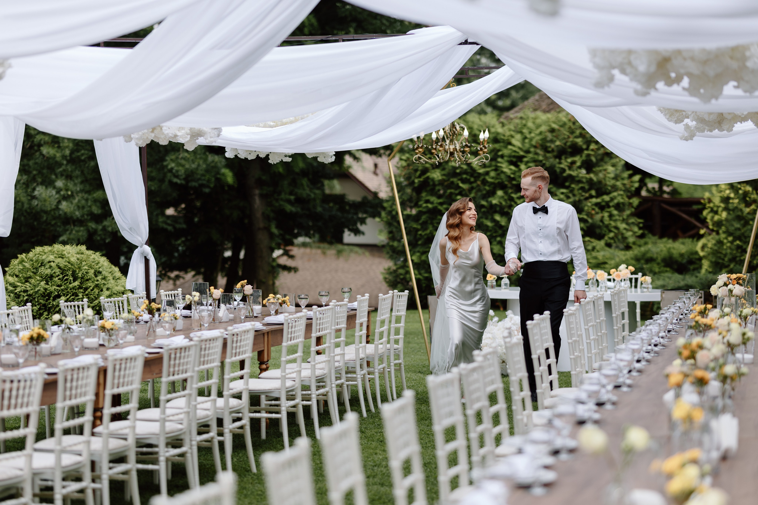 Corina & Dumitru. Main