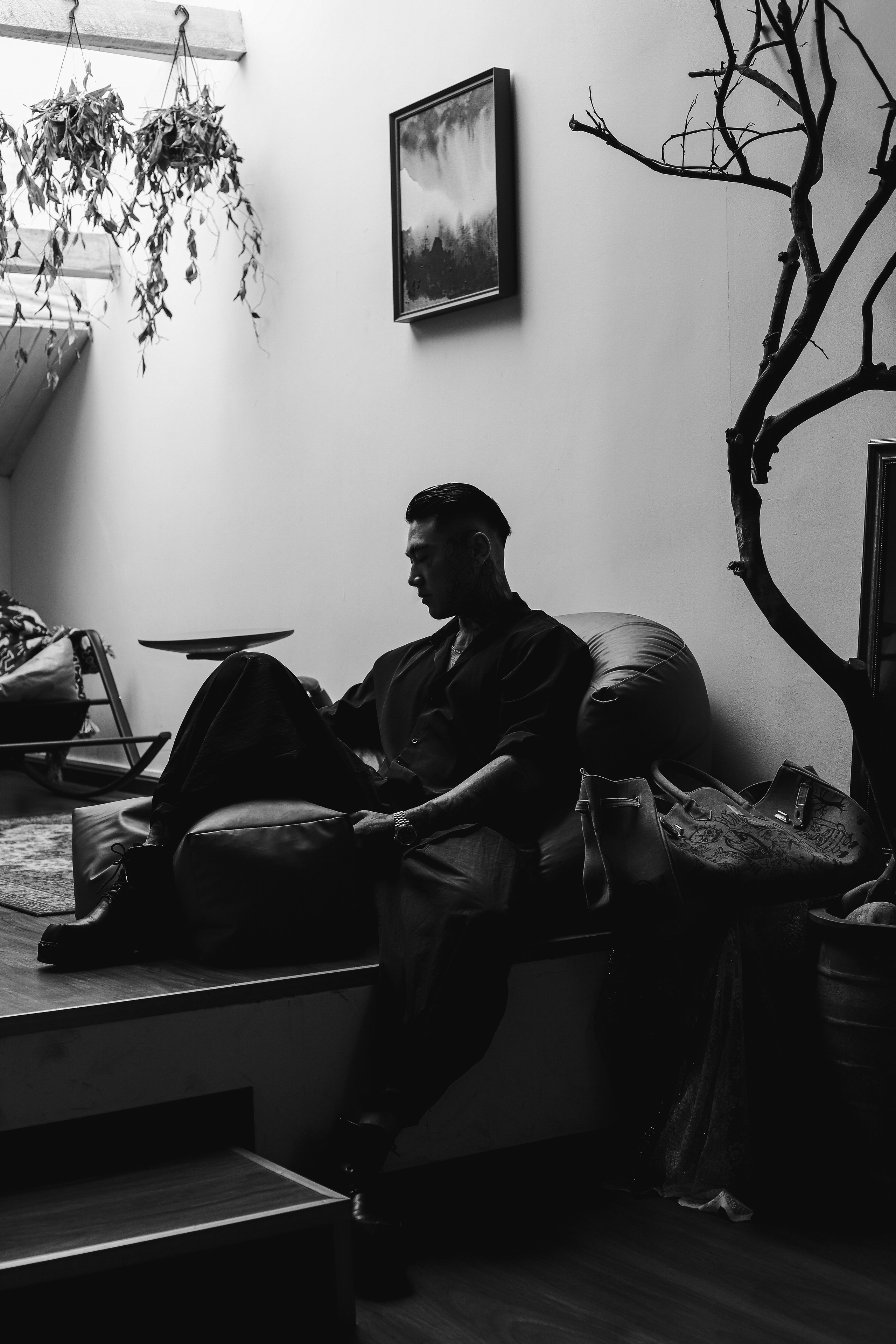 Eee. Editorial Portrait Photographer in Brighton specialising in Men, Artists and Performers | Violeta Orlauskaite