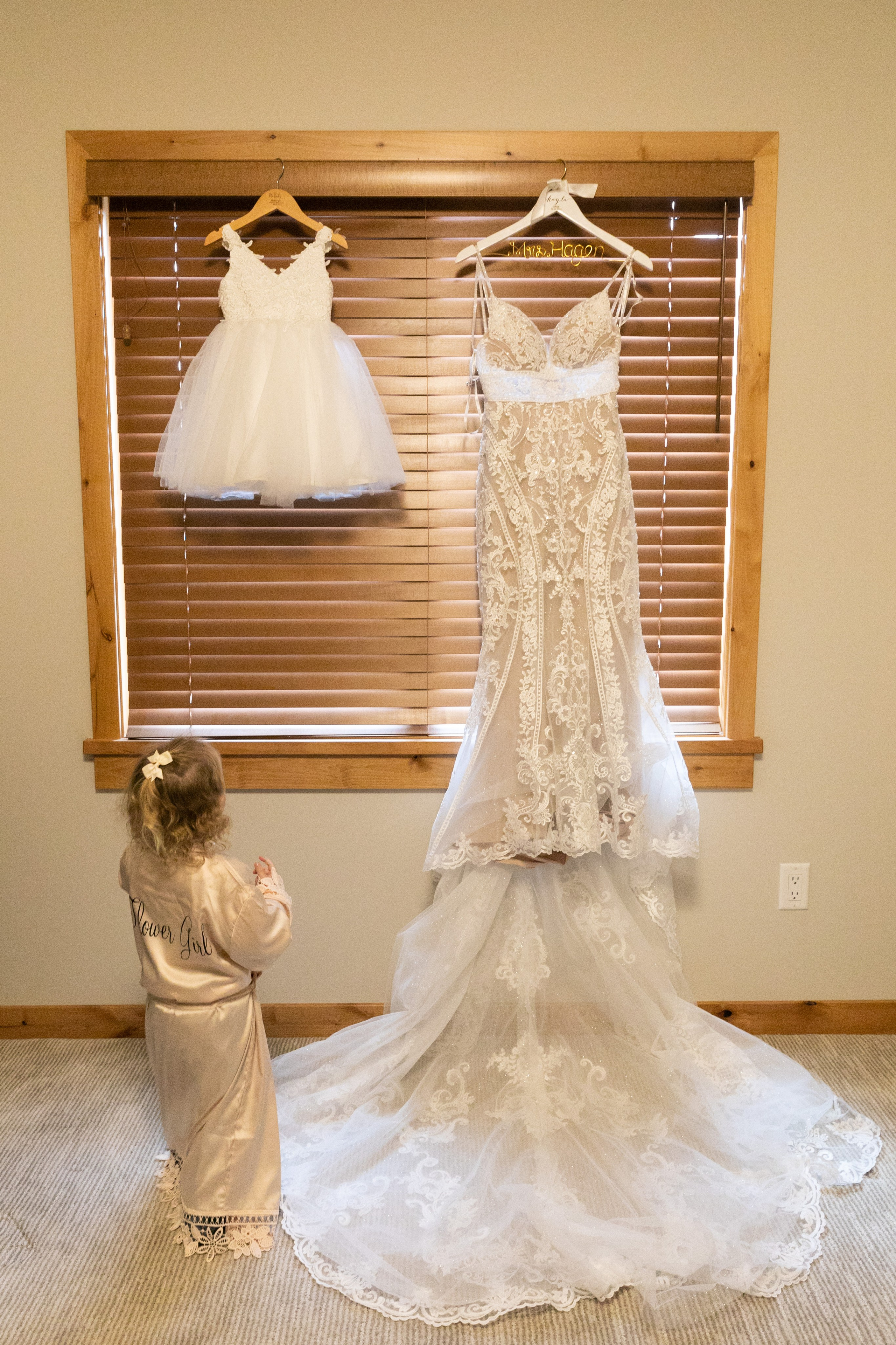 Getting Ready Photos — Hagen. Ching Li Photography