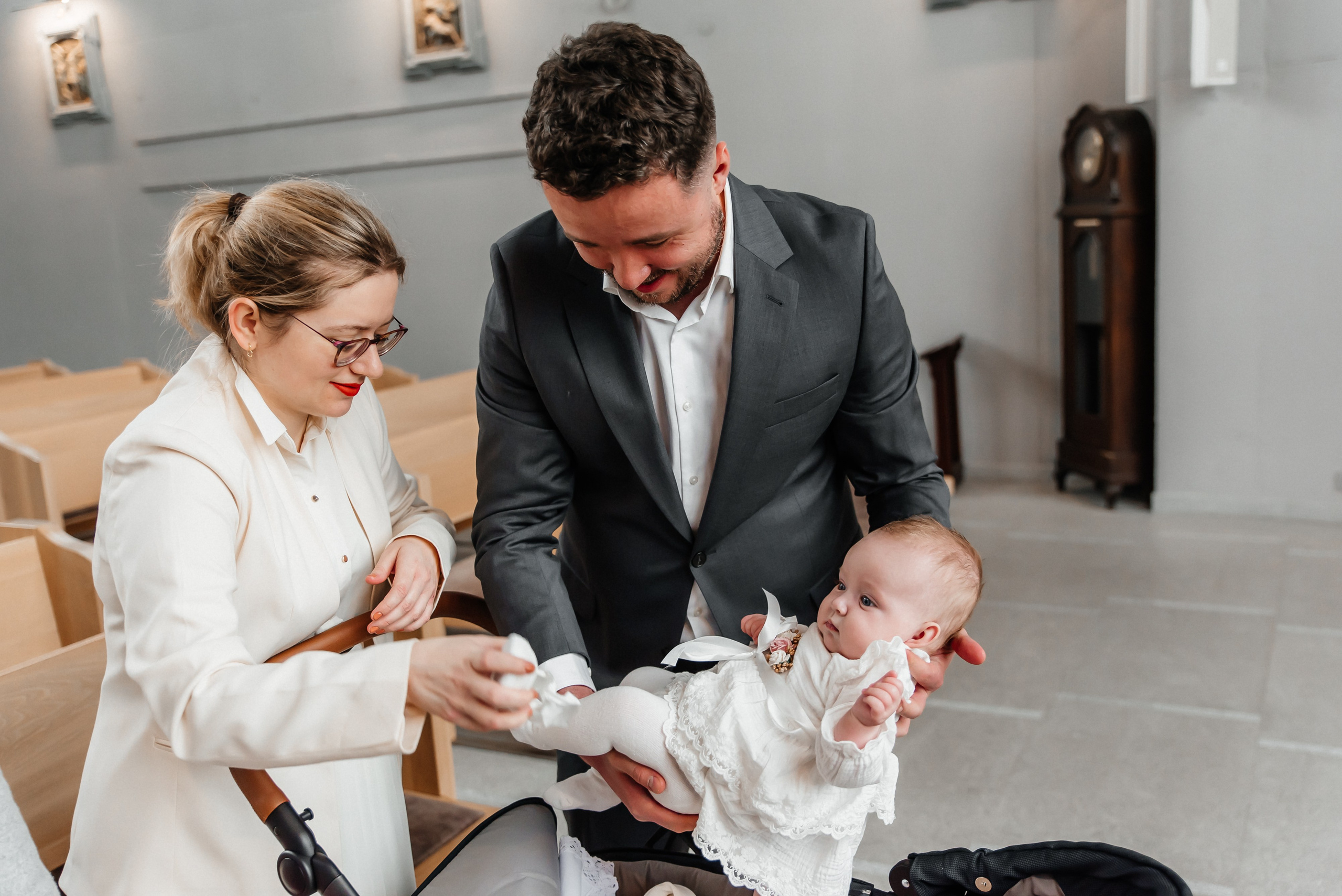 Chrzest Maja. Eugene Save – Fotograf Ślubny i Rodzinny | Warszawa i Cała Polska