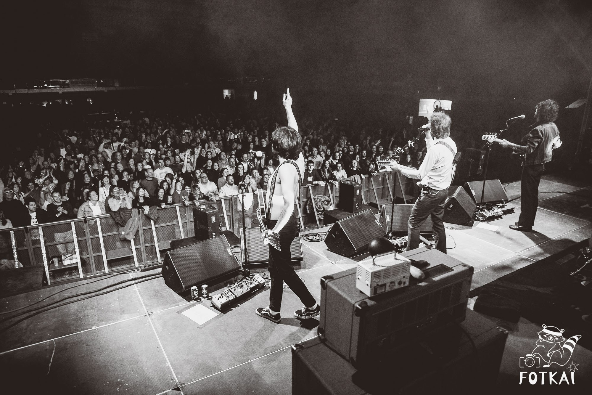 Sidonie en Torrevieja 2025 – Fotos del concierto y reportaje completo | FOTKAI