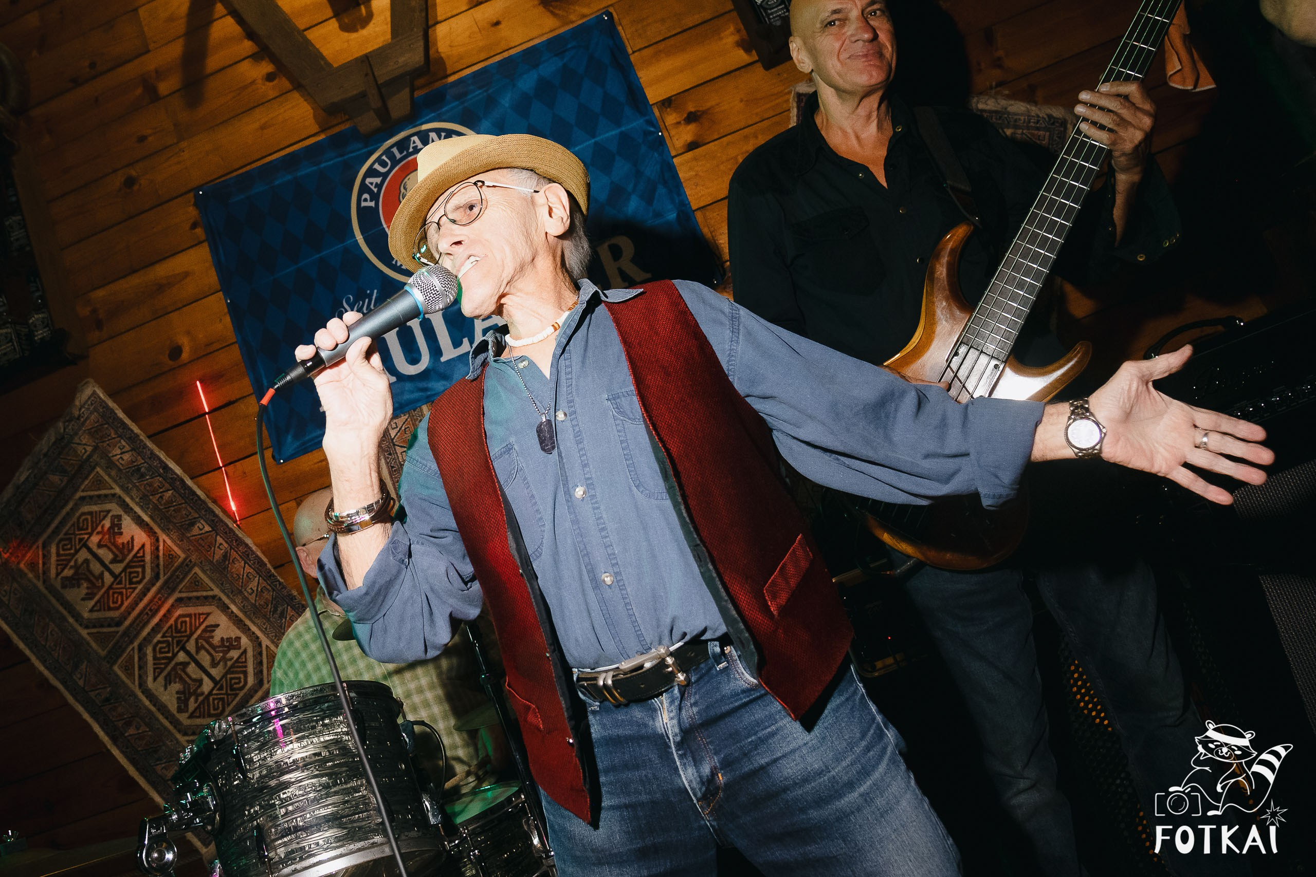 Фоторепортаж JAM Night в El Paso Bar, Torrevieja — живая музыка и атмосфера Коста-Бланки | FOTKAI