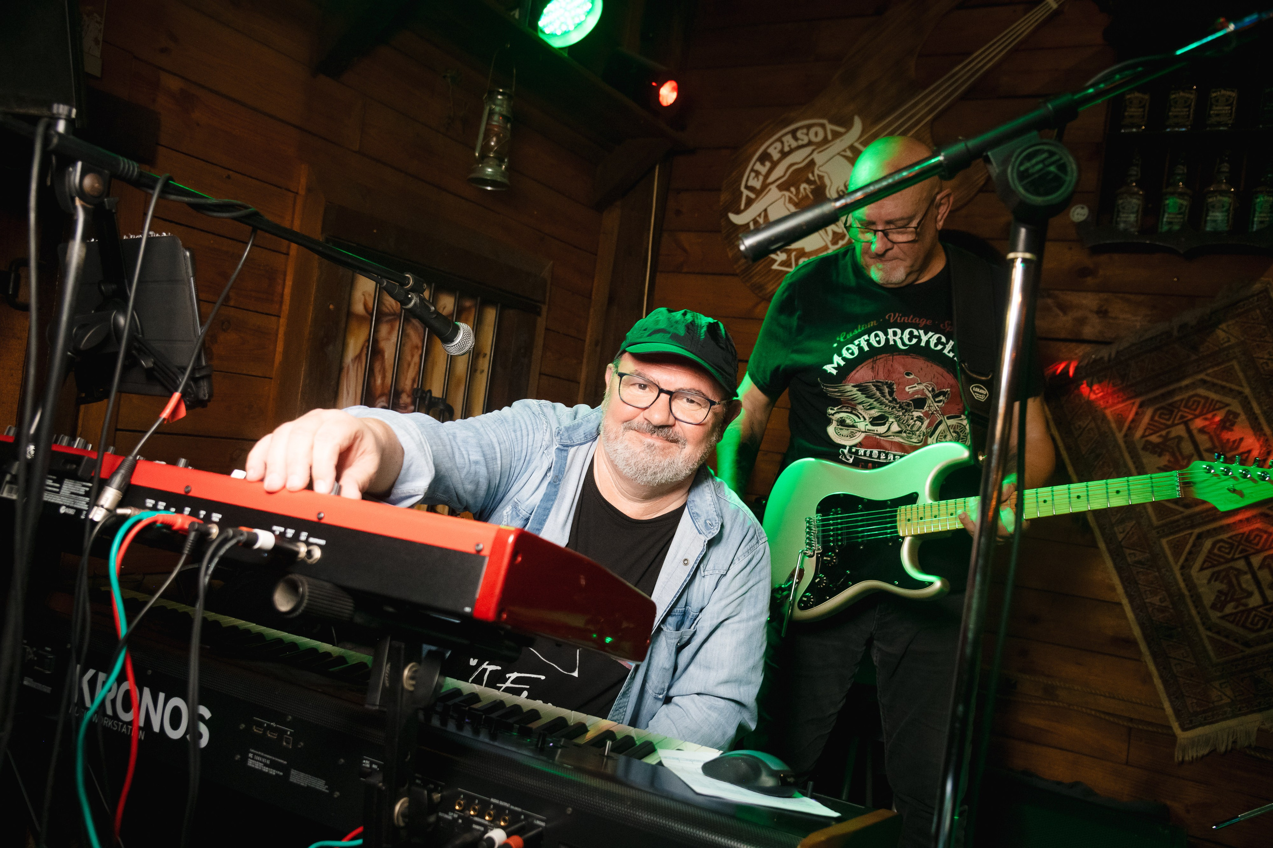 The Galaxy’s в El Paso Bar Торревьеха: фоторепортаж с концерта 21 марта 2026 года | FOTKAI