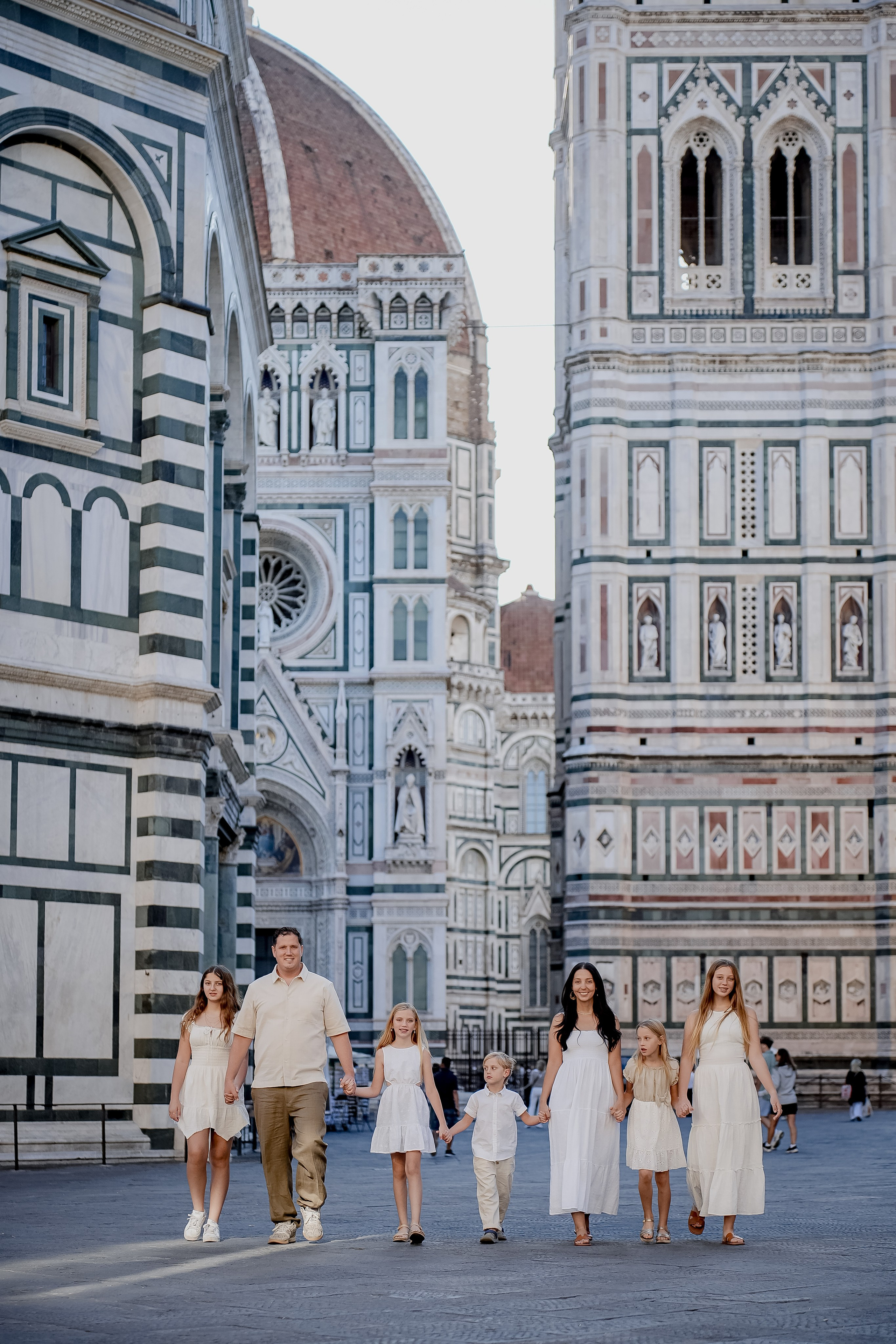Stella & Family. Wedding Photographer in Italy