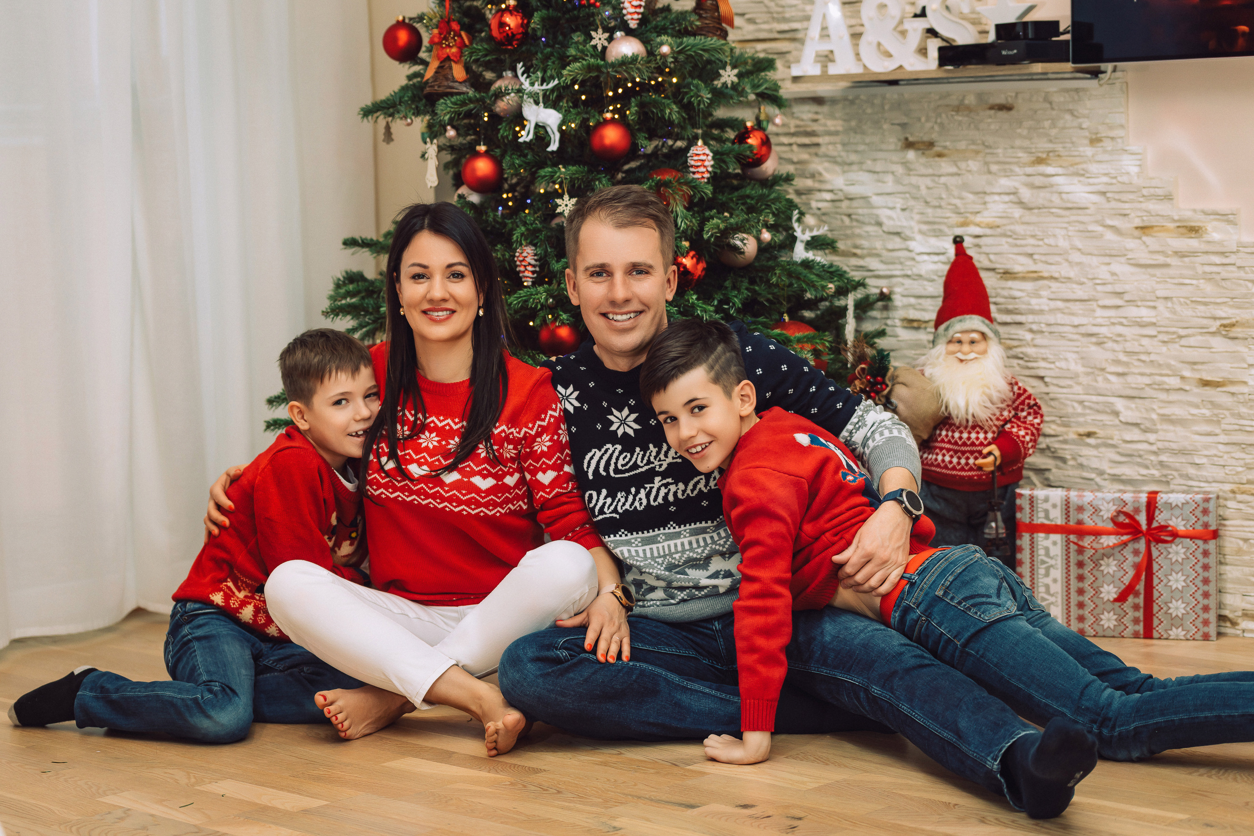Christmas family. Photographer Eduard Nesterov | Фотограф — Эдуард Нестеров