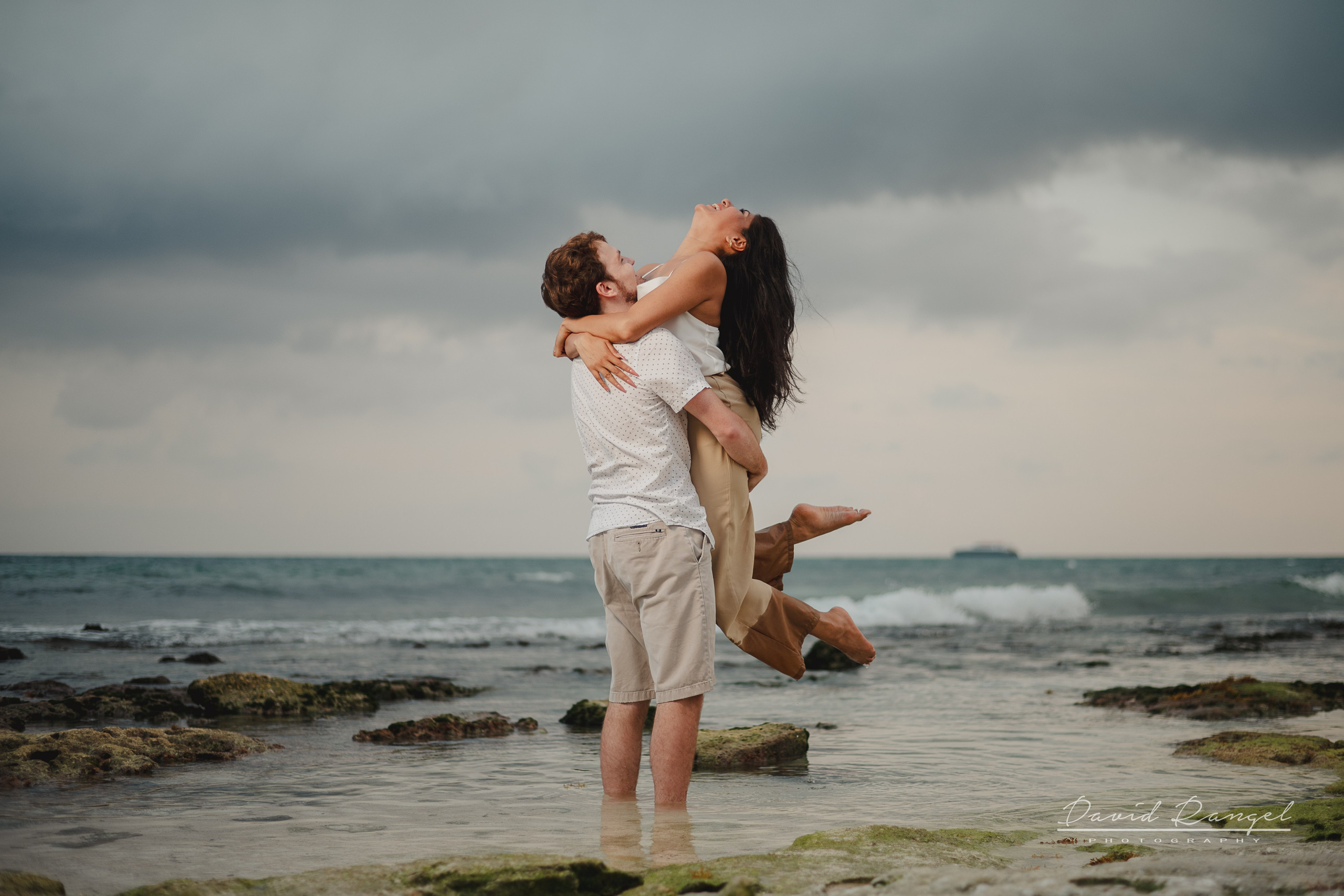 Anniversary sessions. Destination wedding photographer based in Cancun and Riviera Maya with service worldwide