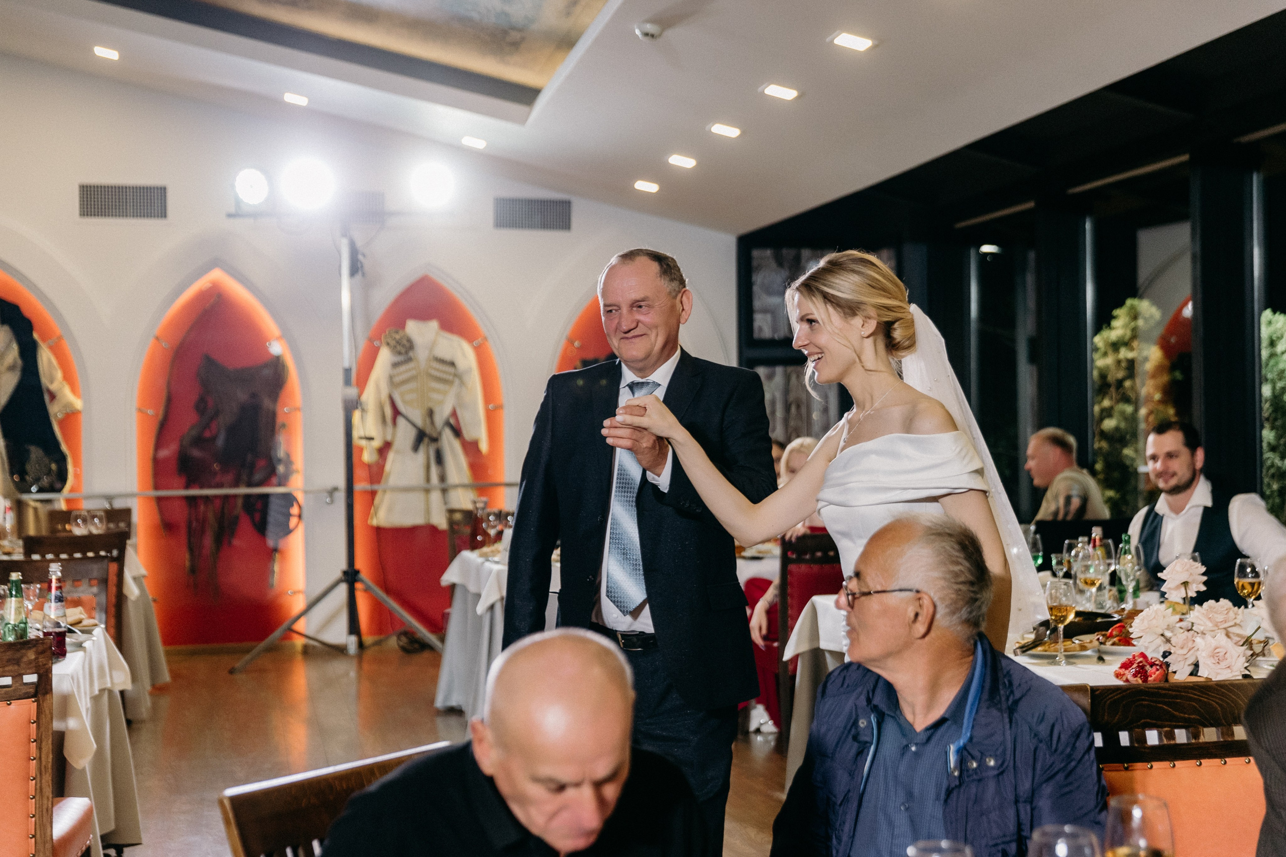 Alexandra & Koba. Photographer Anna Nazarenko