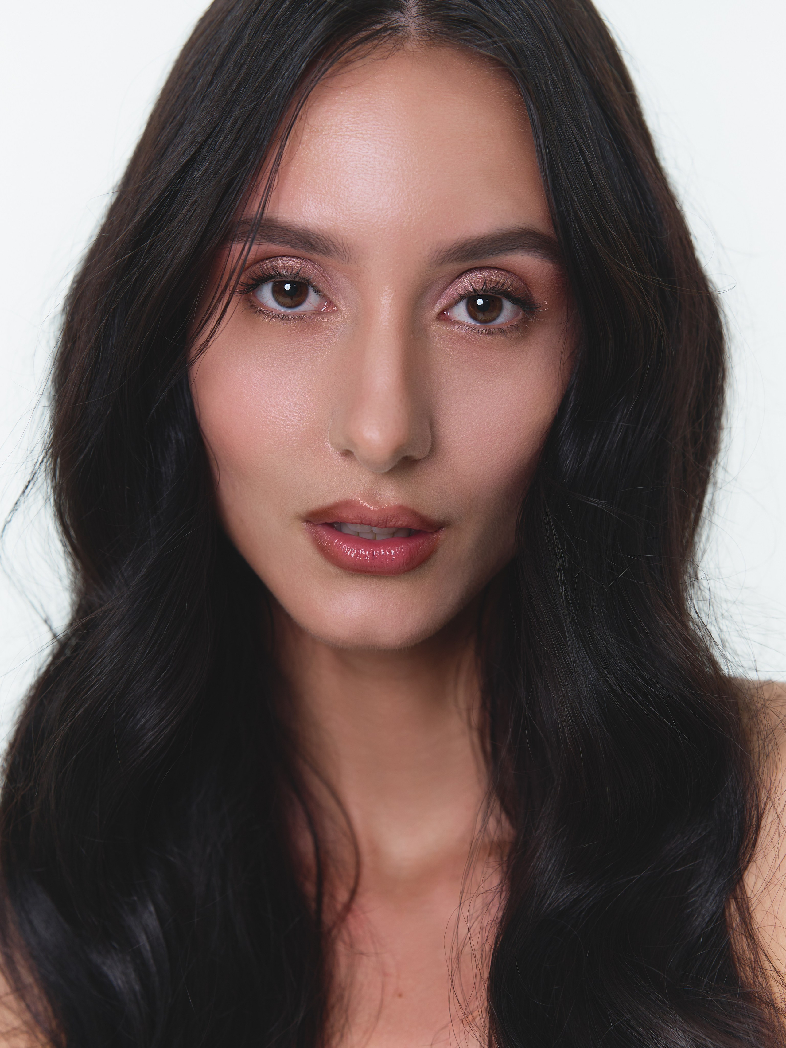 Beauty. Alisha Geva | Photographer in Dubai