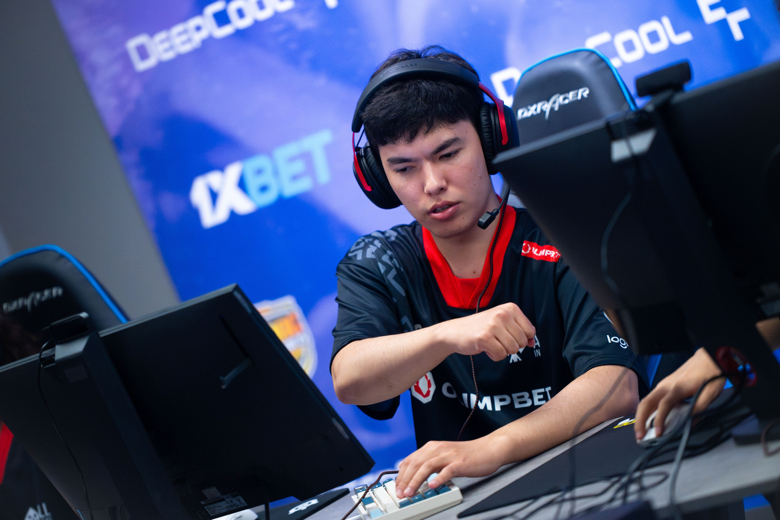 LanDaLan & FRAG & GLuck Yungstar & UCA