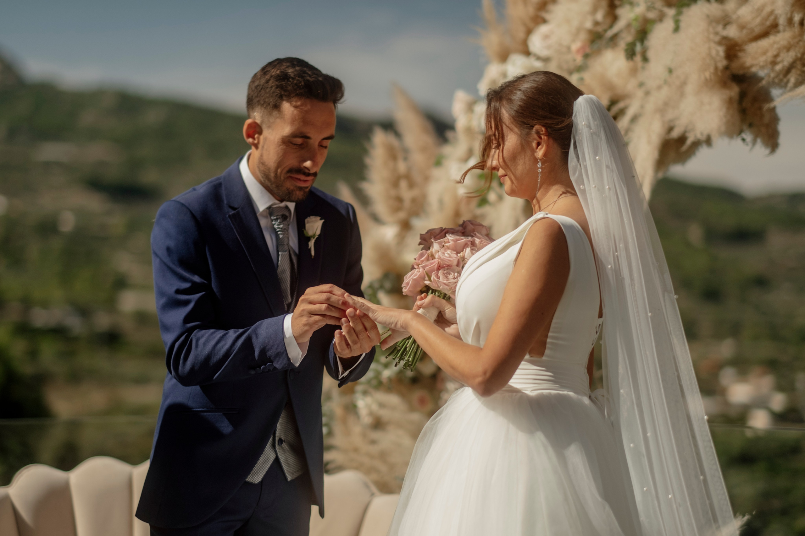 Dasha & Ister. Vivood Landscape. Paola fotógrafo / videografo de bodas en Barcelona