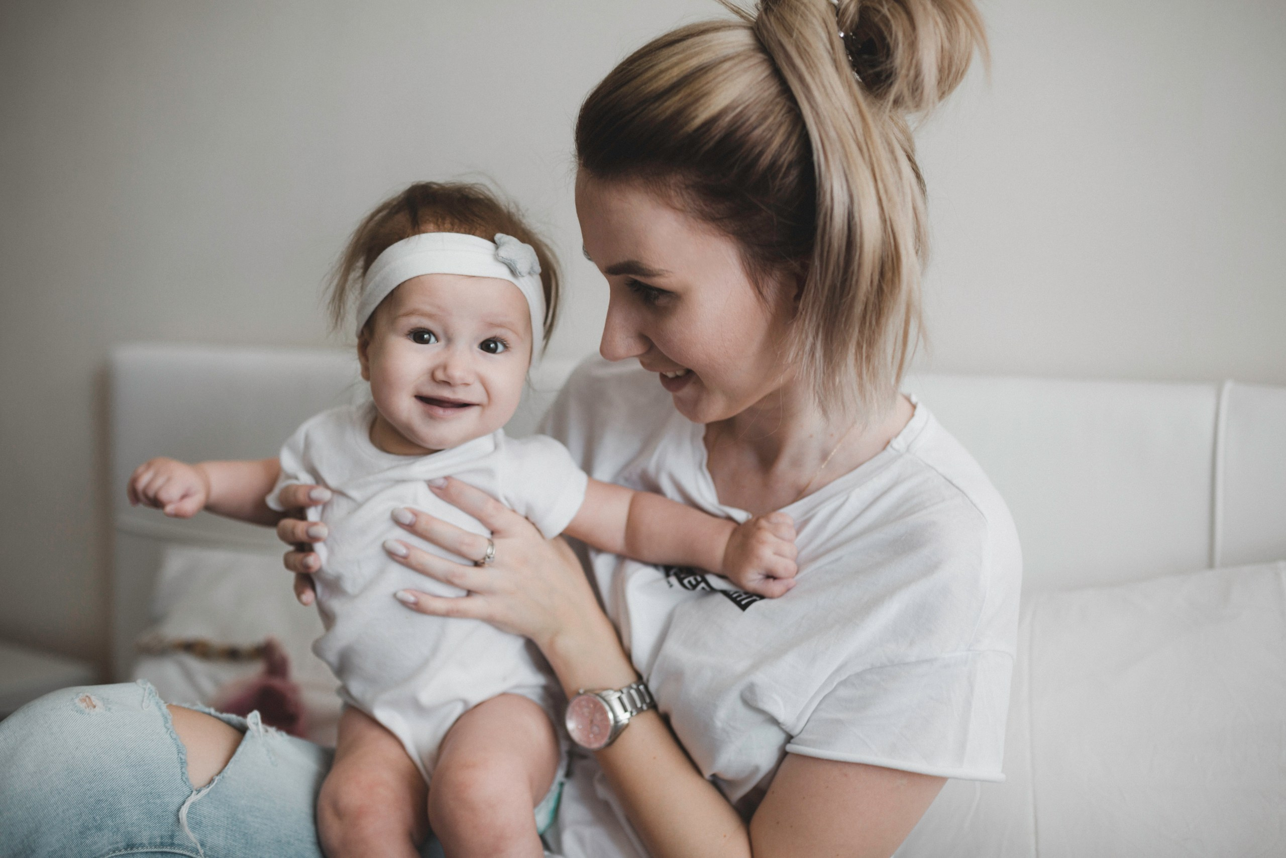 Elina & daughter. Madrid Photographer for Proposals, Engagements & Families | Anya Petrova