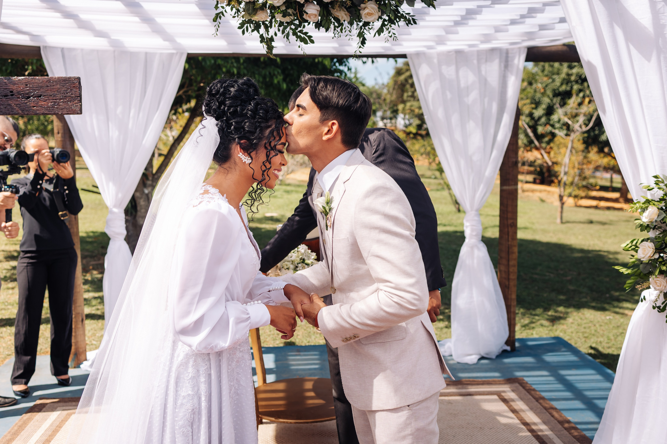 Kênia e Gabriel. Fotografia de casamento e ensaios | Montes Claros/MG