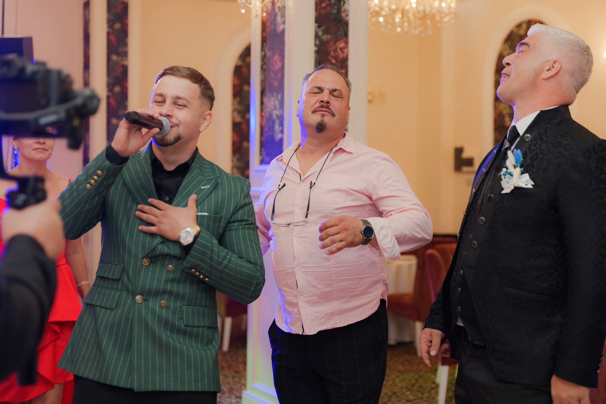 Mihai & Oana. Servicii foto-video profesionale, pentru momente de neuitat