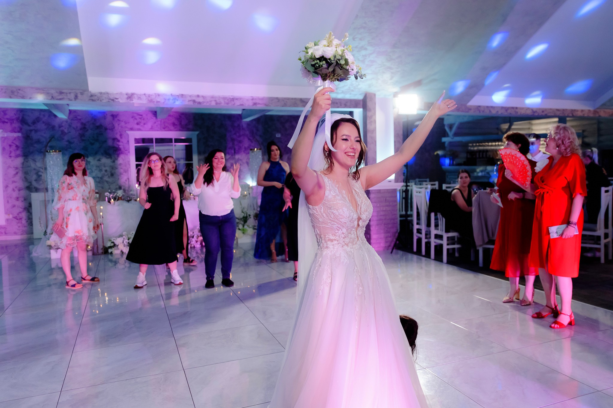 Ioana & Ionuț | Nuntă de poveste la Păstrăvăria Poiana din Mălini județul Suceava. Servicii foto-video profesionale, pentru momente de neuitat