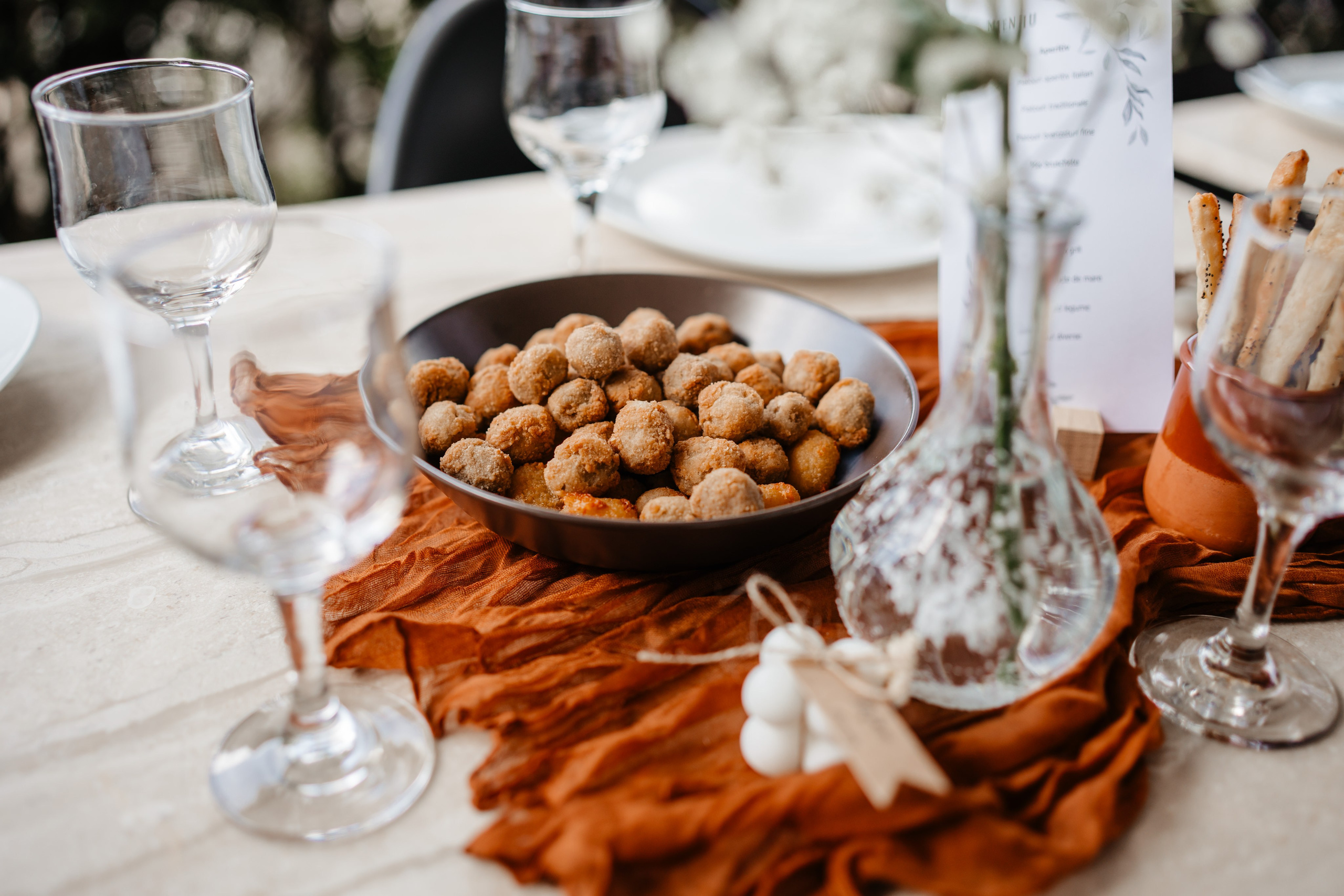 Stefan. Raw Studio. Fotograful tau de nunta!