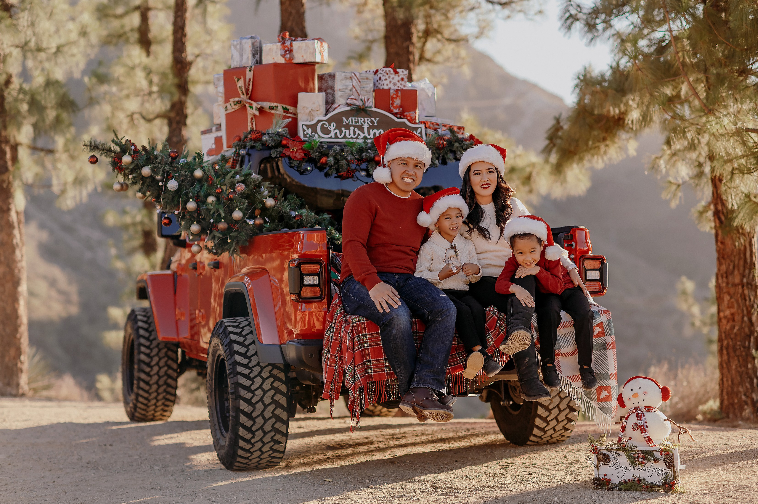 K. Wedding, maternity and family photographer in Charlotte Tasha Minn