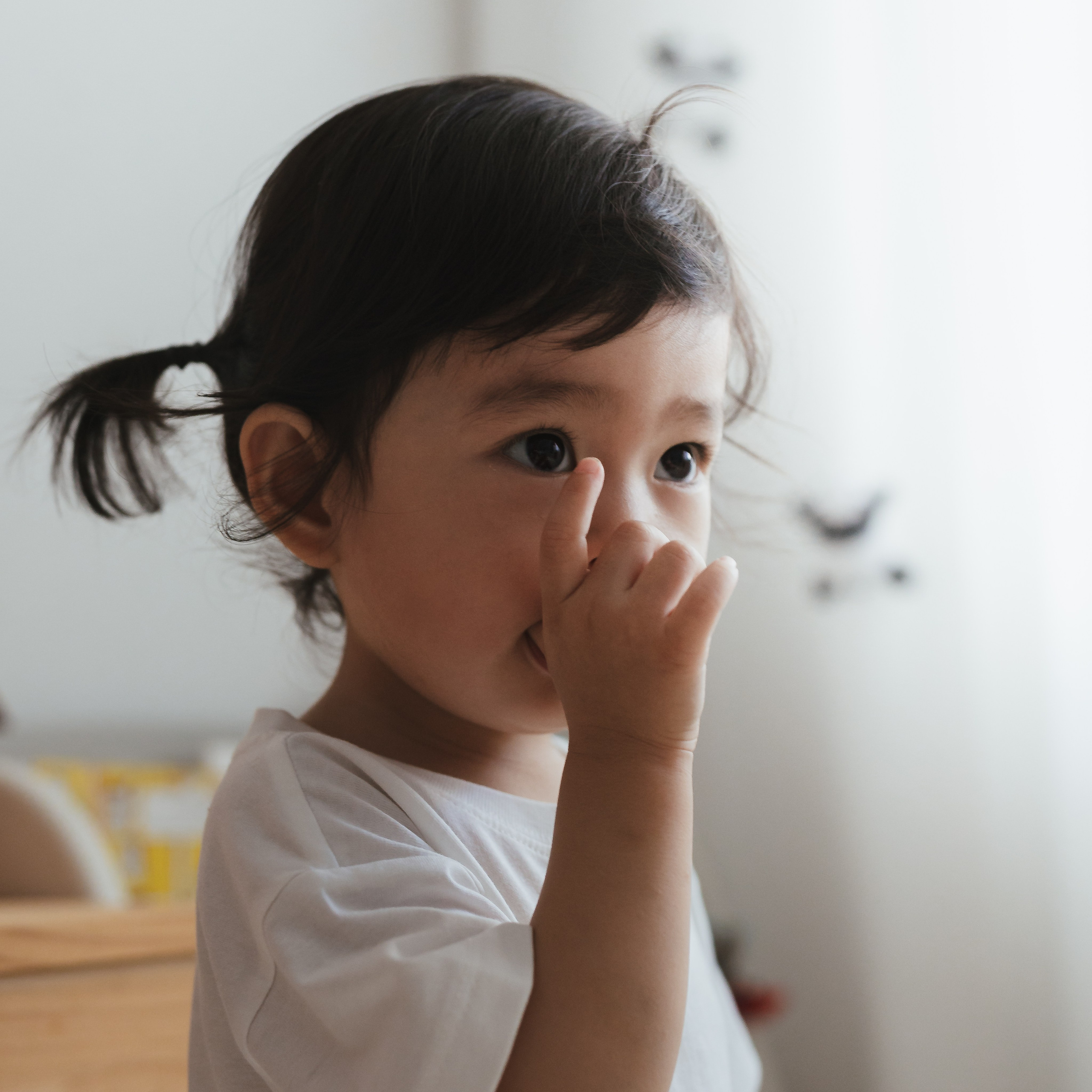 A photo shoot of an adorable 1.5-year-old girl. Shanghai Family Photographer Dora