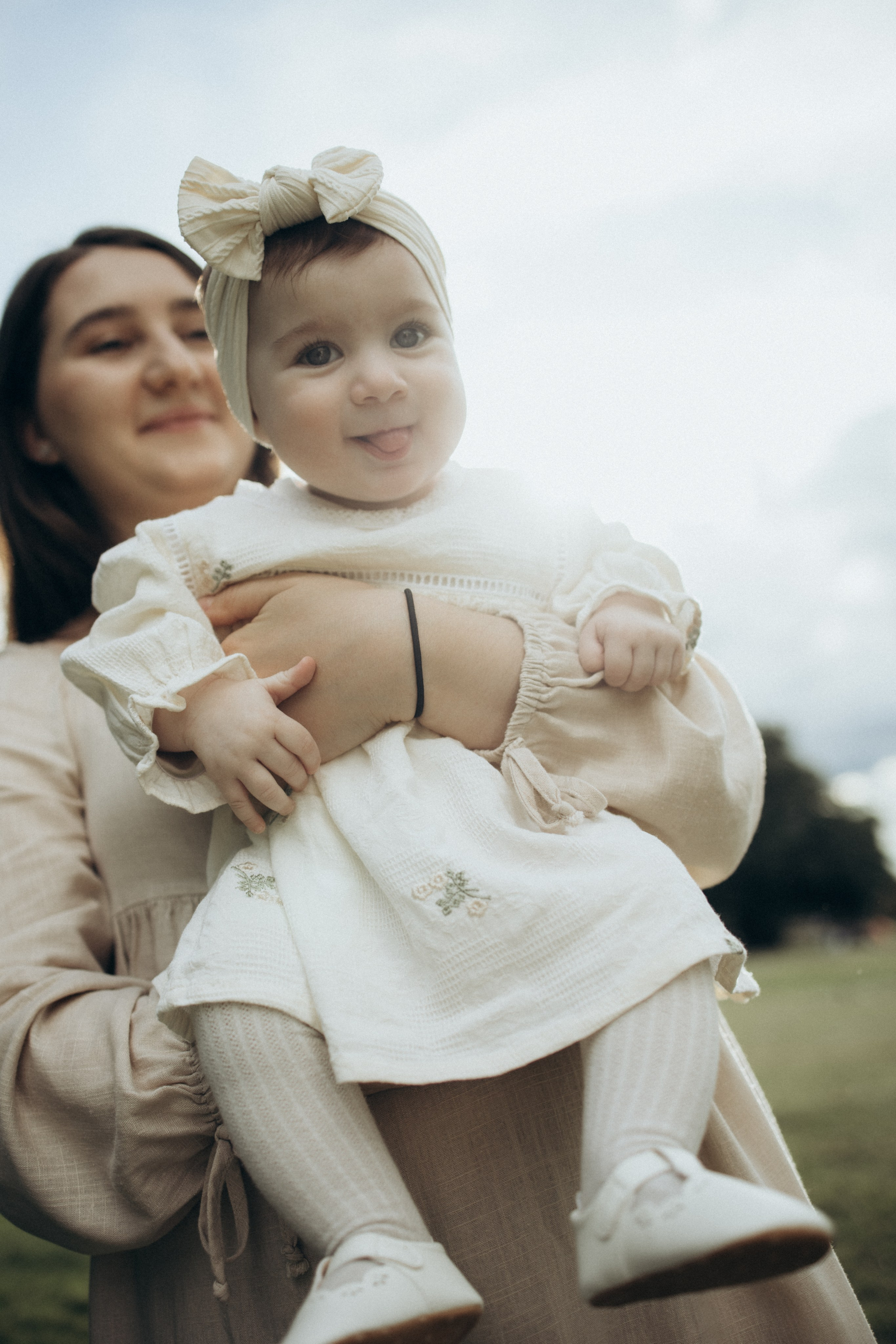 Pergola gardens. Photographer in Milton Keynes, Northampton & London — Wedding, Family & Portrait Photography