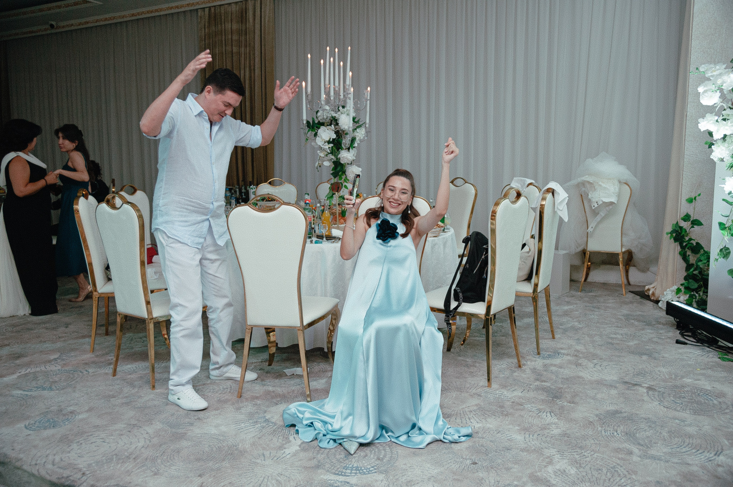 Botir & Zukhra. Главная