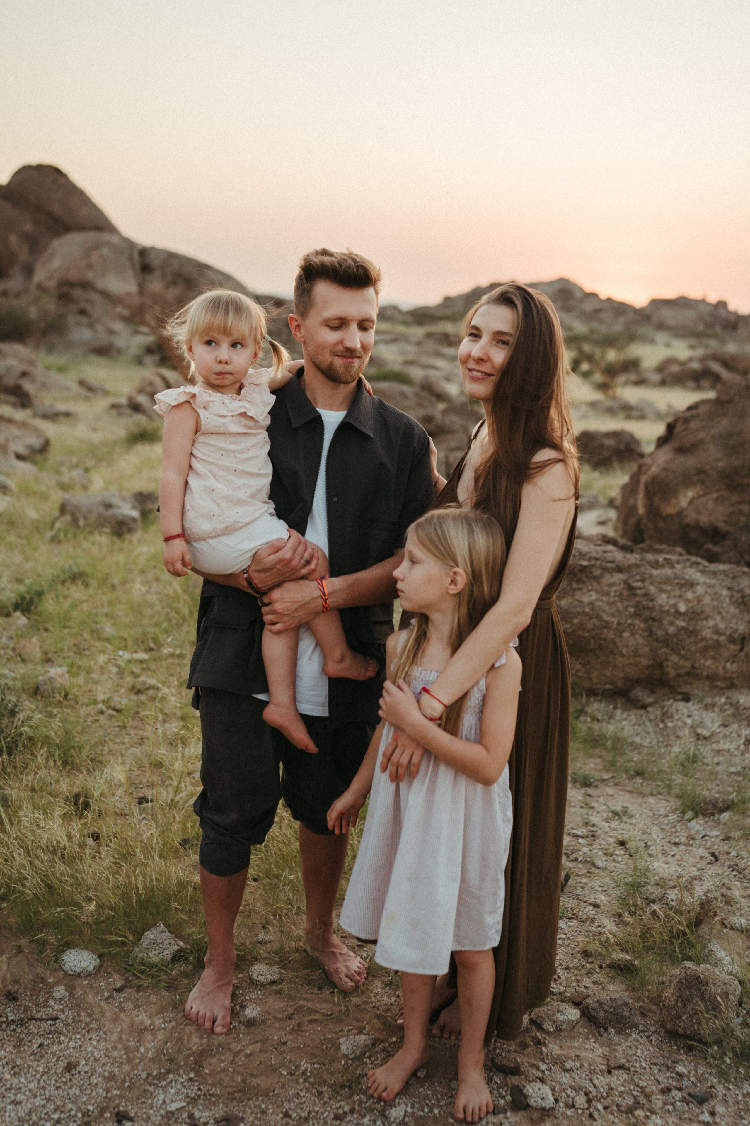 Khoroshilovs Family. Family photographer in Saudi Arabia