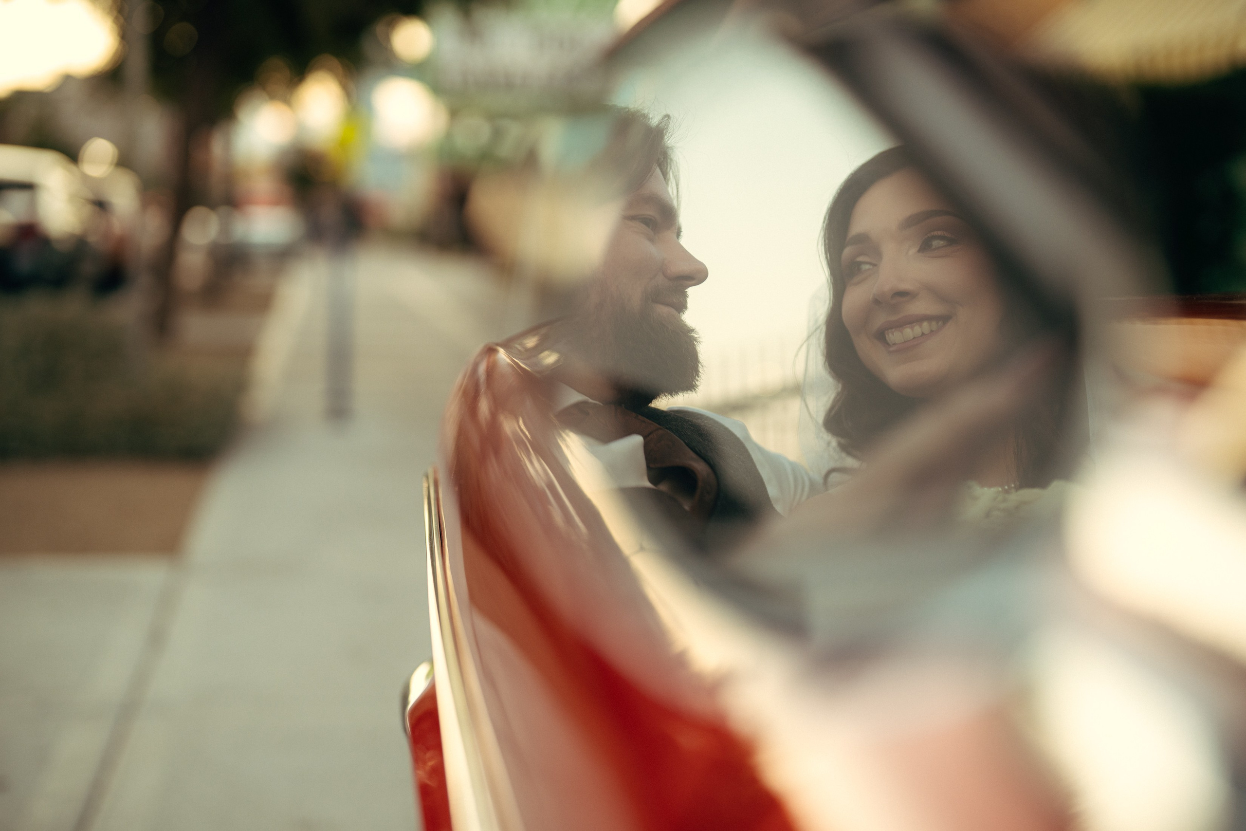 Maggie&Nathan. Wedding & elopement photographer Viktoriya Kravtsov. Las Vegas