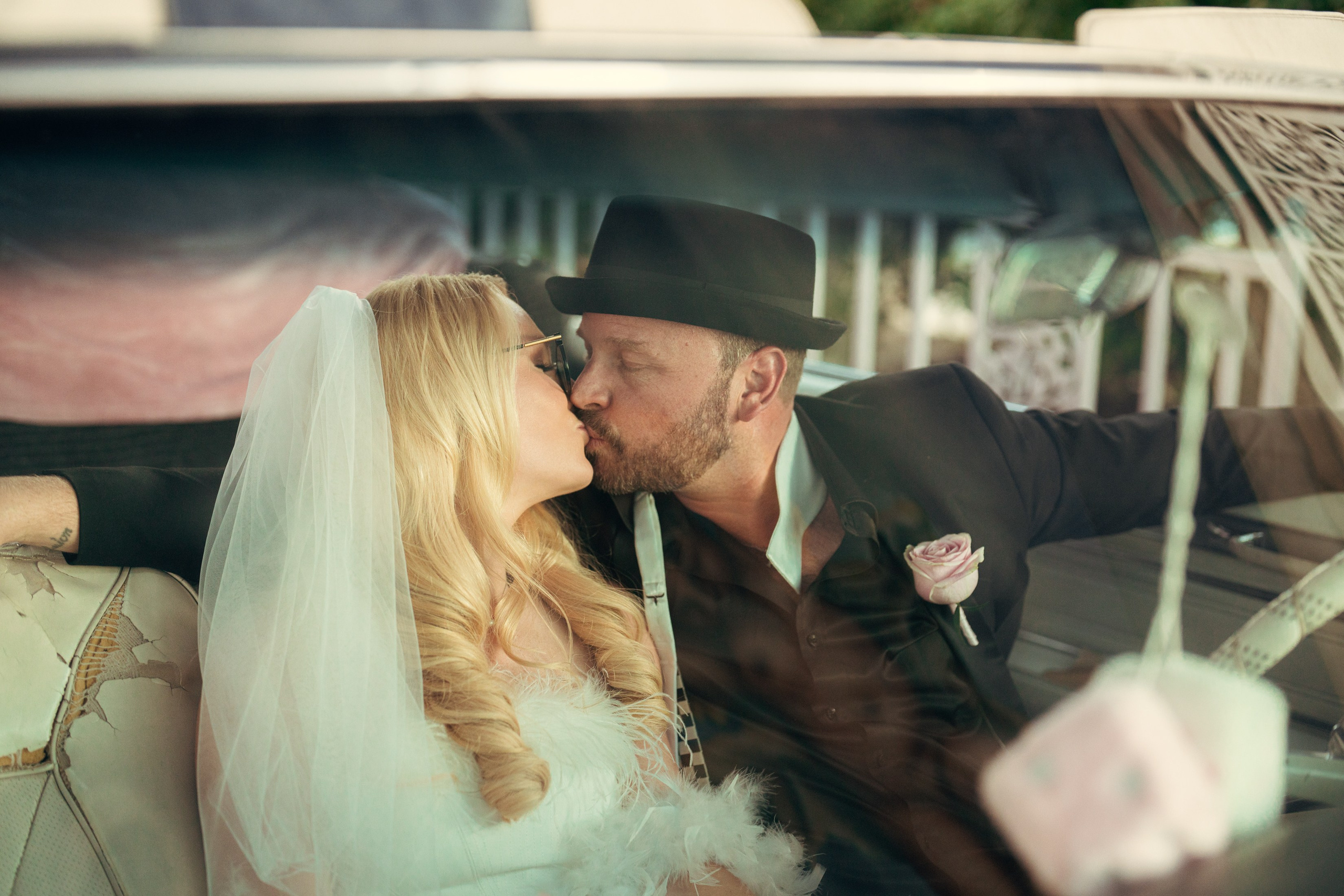 Carlee&Aaron. Wedding & elopement photographer Viktoriya Kravtsov. Las Vegas