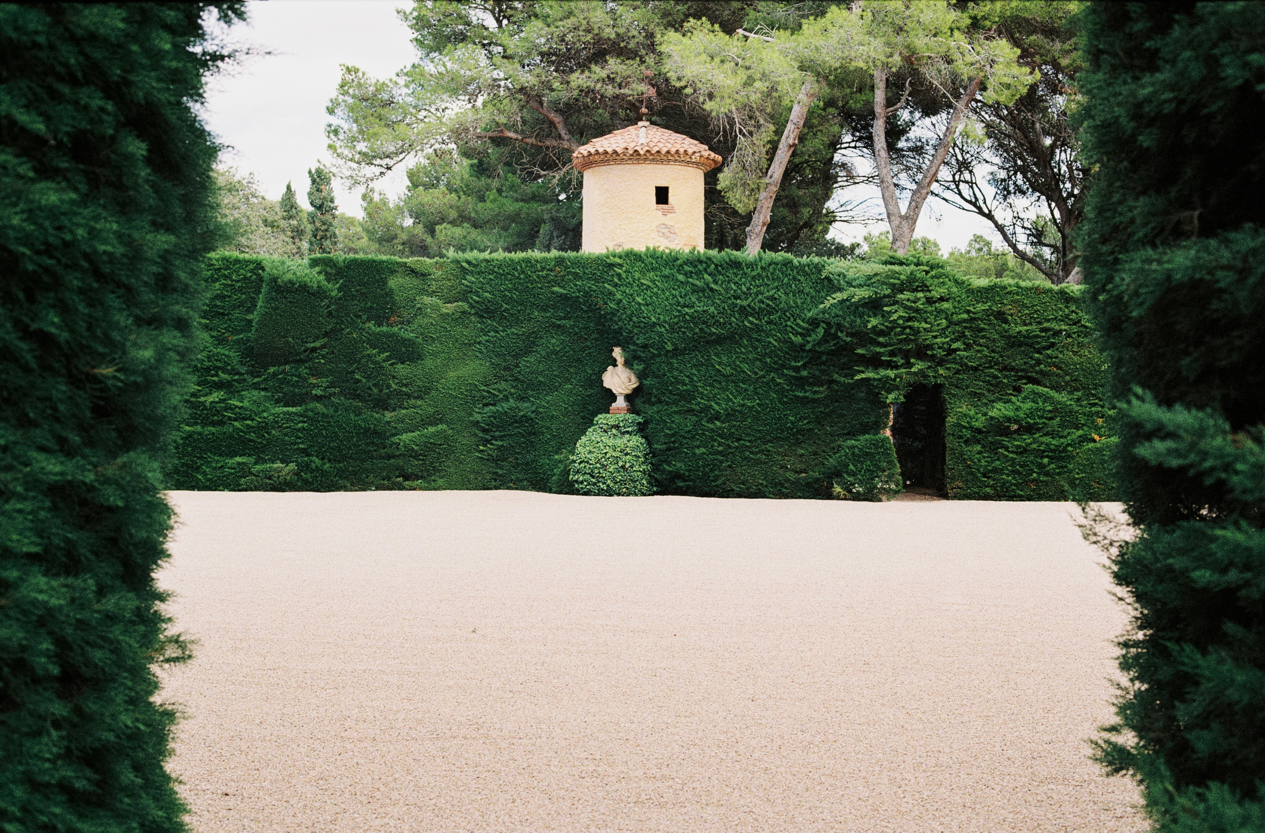 Wanderlust / Film photos. Fotografia personalna i fashion dla marek i agencji modelingowych. Warszawa, Europa. Yaroslav Storchak