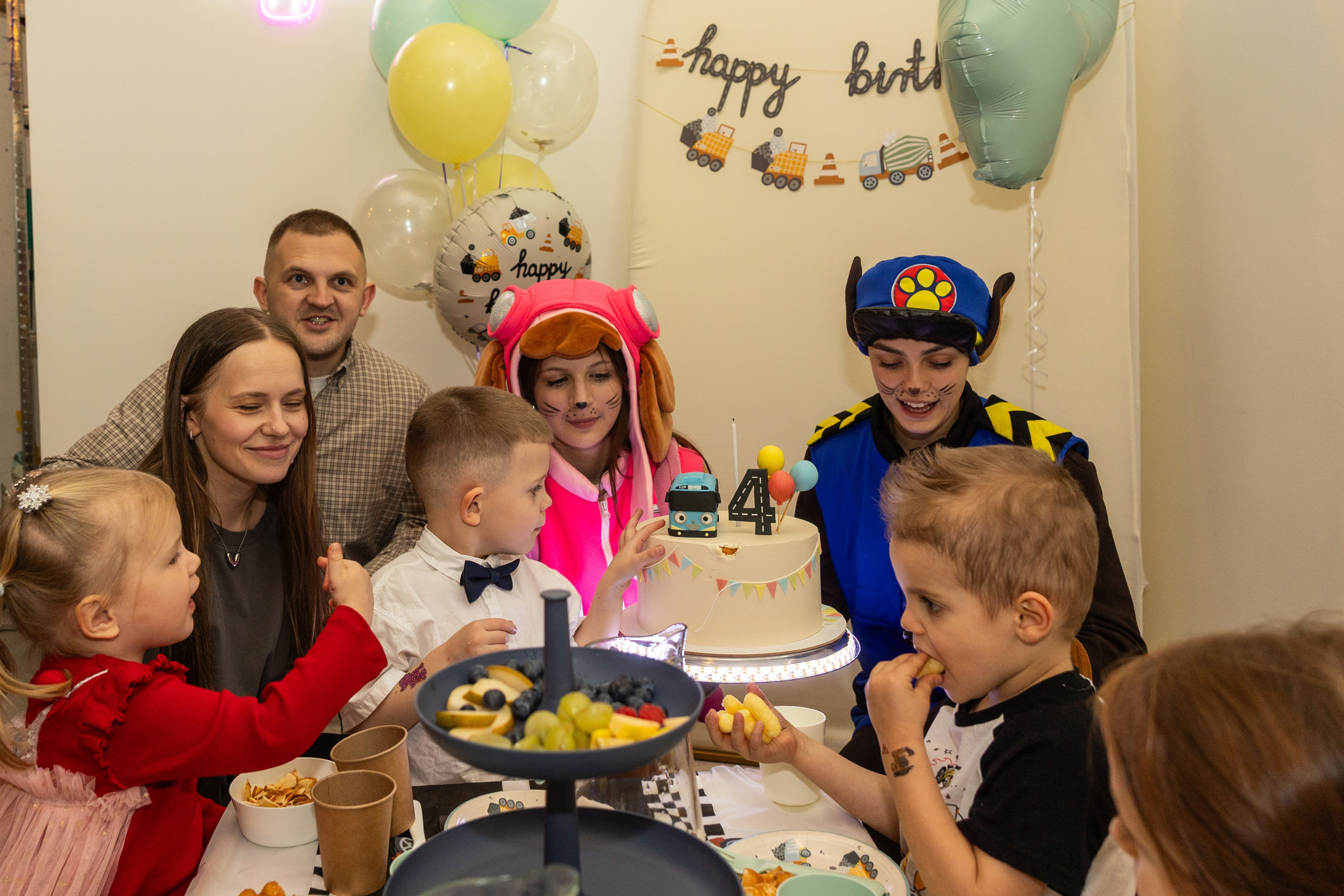 День рождения Артёма 24 января 2026 года. Семейный и детский фотограф в Варшаве Мила Бобровская