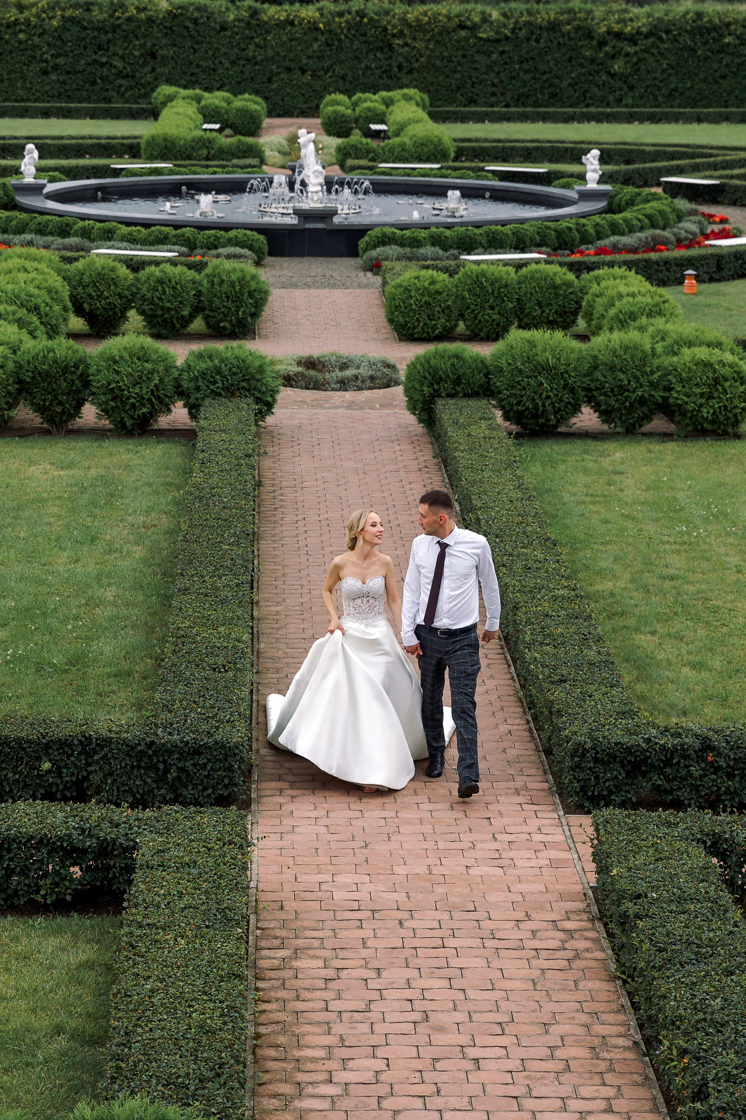 Versailles-park. Wedding photographer in Florida