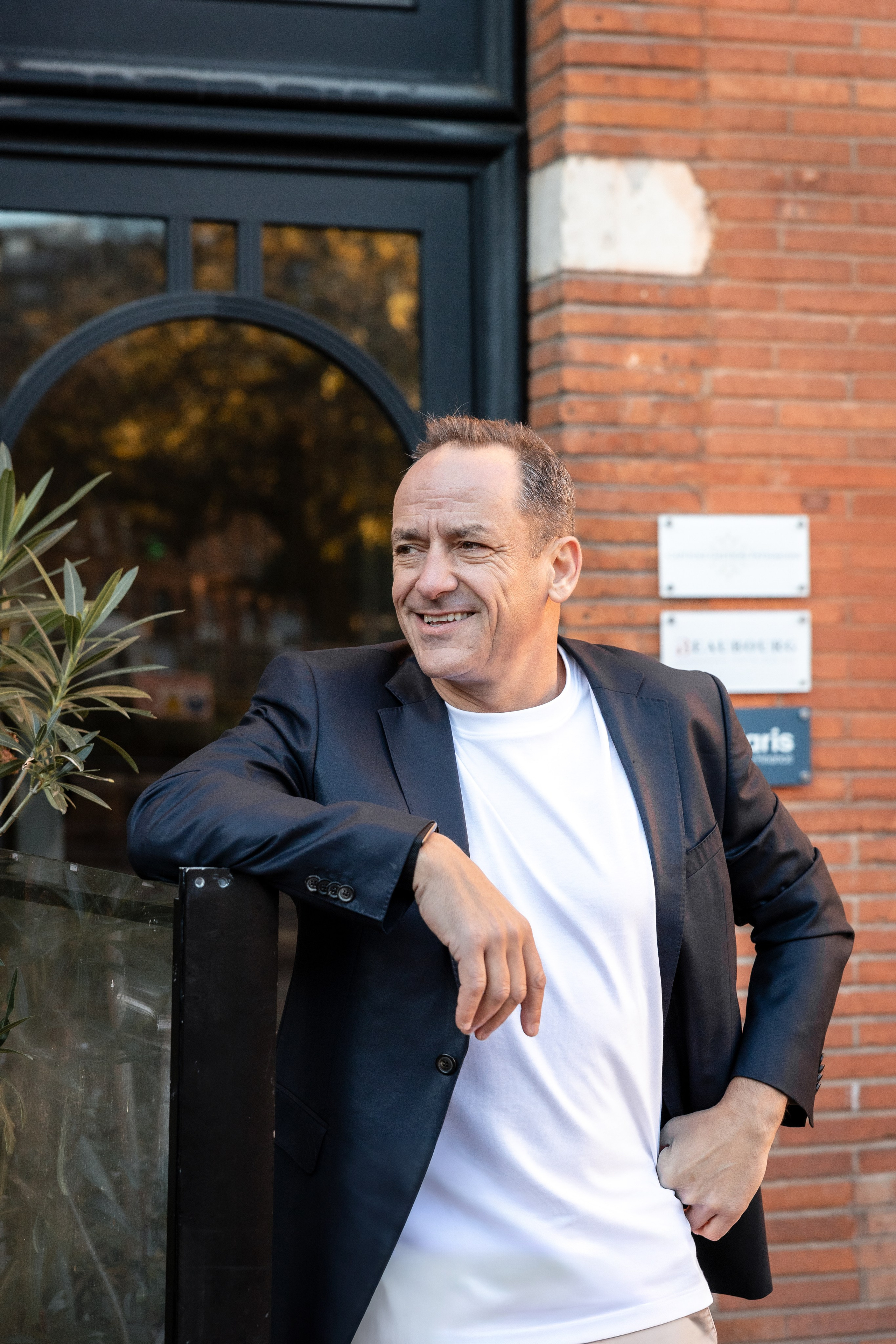 Corporate, events & personal branding photographer in Toulouse | Executive portraits. Eugenie Smirnova — wedding, corporate and lifestyle photographer in Toulouse and Southwest France