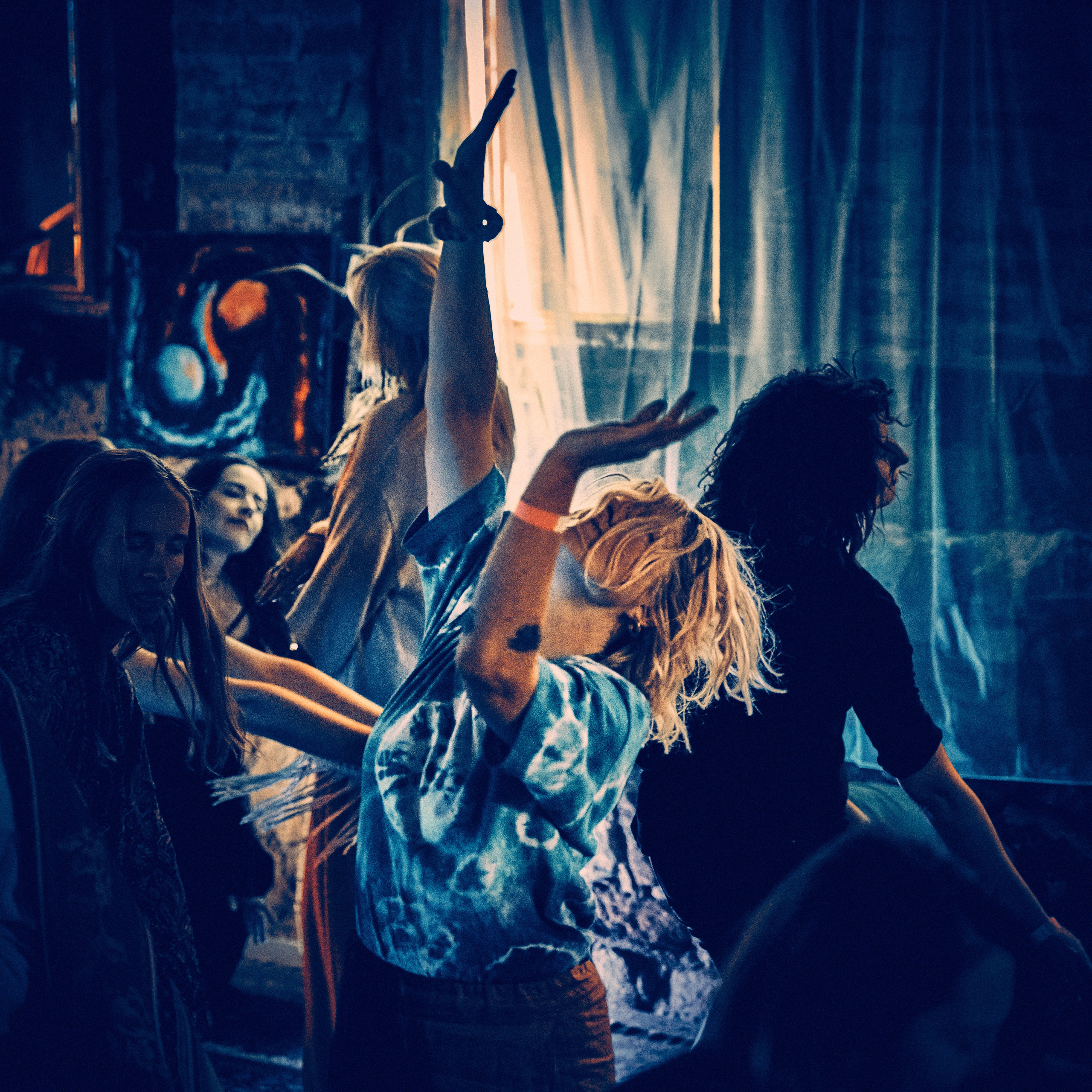 Anna Sierpowska - Movement Medicine na Mikrofestiwalu „2uRodziny Turkusowej Wyspy. Andriej Szypilow — Photography & Videography