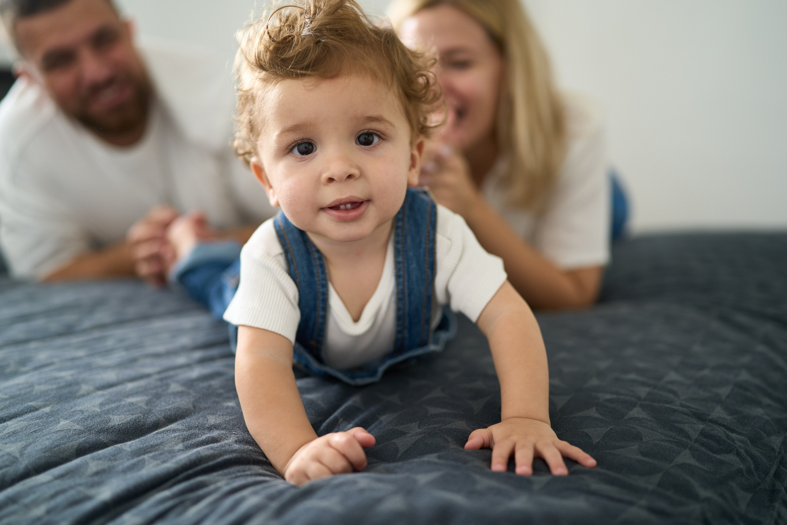 Gilad is 1 year old. צלם אלכס ברט בישראל