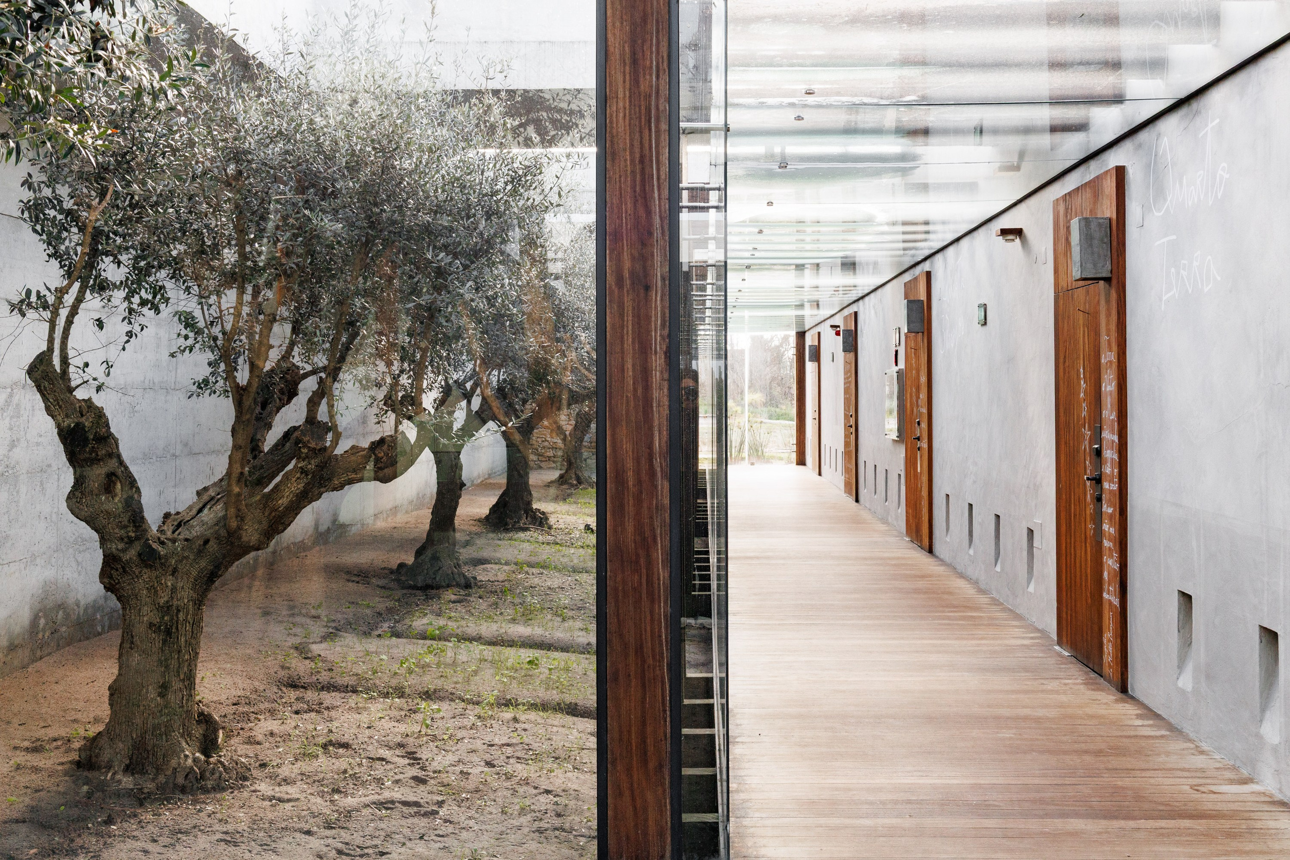 фотограф недвижимости Лиссабонфотограф интерьеров Лиссабонпрофессиональная съемка недвижимости Лиссабонфотосъемка квартир Лиссабонфотосъемка домов Лиссабонфотосъемка вилл Лиссабонкоммерческая фотосъемка недвижимости Лиссабонинтерьерная фотосъемка Лиссабонфотограф для Airbnb Лиссабонфото для объявления недвижимости Лиссабонфото для агентства недвижимости Лиссабонсъемка апартаментов Лиссабонсъемка новостроек Лиссабонсъемка элитной недвижимости Лиссабонсъемка офисов и коммерческих помещений Лиссабонархитектурная фотосъемка Лиссабонсъемка экстерьера Лиссабондневная съемка недвижимости Лиссабонсъемка на закате недвижимость Лиссабонфото недвижимости для продажи Лиссабонфото недвижимости для аренды Лиссабонконтент для листинга недвижимости Лиссабонфотосъемка недвижимости Португалия Лиссабонreal estate photographer Lisbonproperty photographer Lisboninterior photographer LisbonAirbnb photographer Lisbonreal estate photography Lisbonproperty photography Lisbonarchitectural photographer Lisboninterior photography Lisbonreal estate photographer Lisboafotógrafo imobiliário Lisboafotografia imobiliária Lisboafotógrafo de interiores Lisboafotografia de interiores Lisboafotógrafo para Airbnb Lisboafotografia para Airbnb Lisboafotografia de arquitetura Lisboafotógrafo de arquitetura Lisboafotografia de imóveis Lisboafotógrafo de imóveis Lisboaфотограф недвижимости Лиссабон ценазаказать фотографа недвижимости Лиссабонуслуги фотографа недвижимости Лиссабонлучший фотограф недвижимости Лиссабон