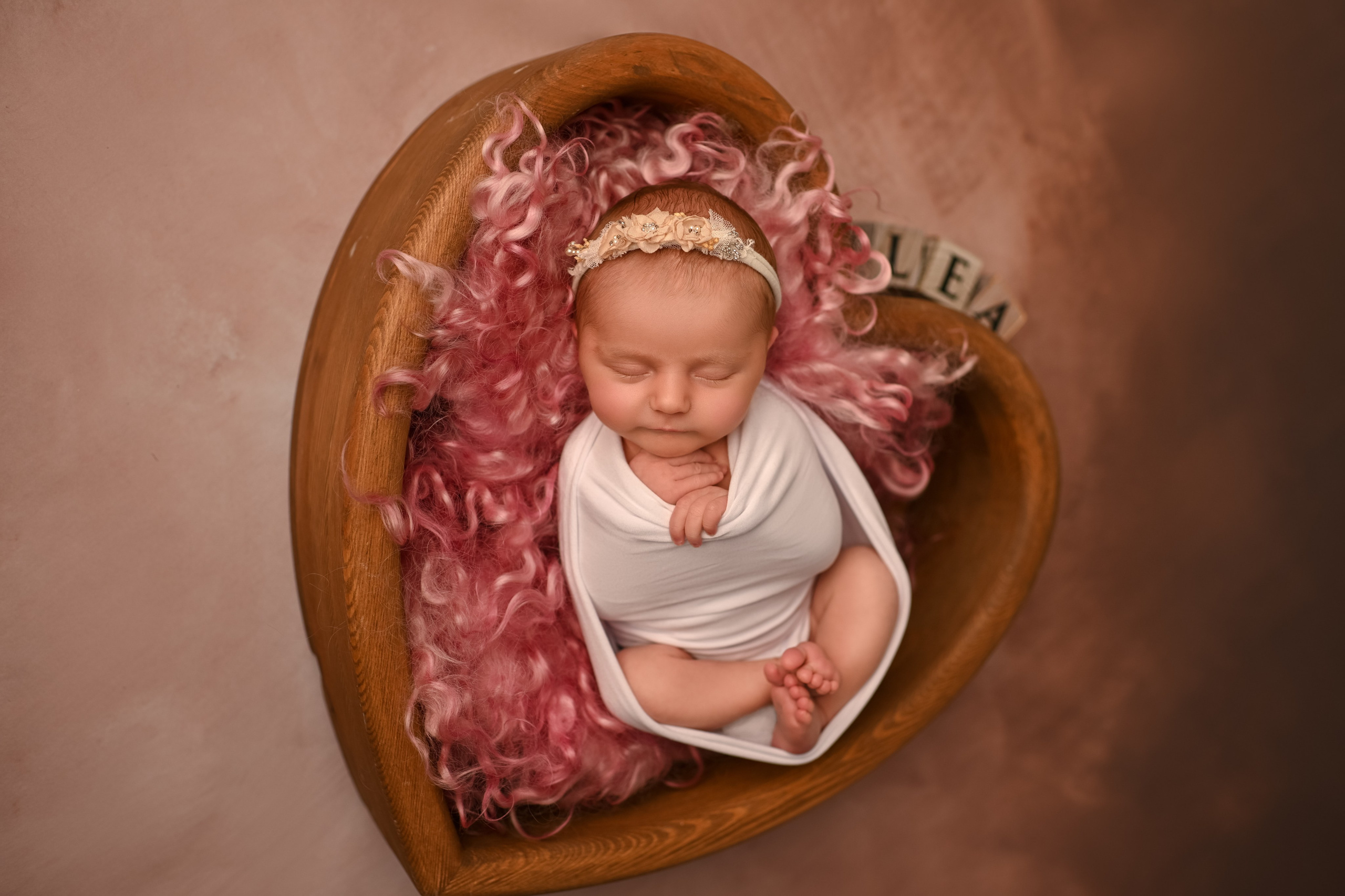 Neugeborenen Fotografie in Düren. Neugeborene, Baby Fotografin in Düren (NRW) - Vitalina Unruh