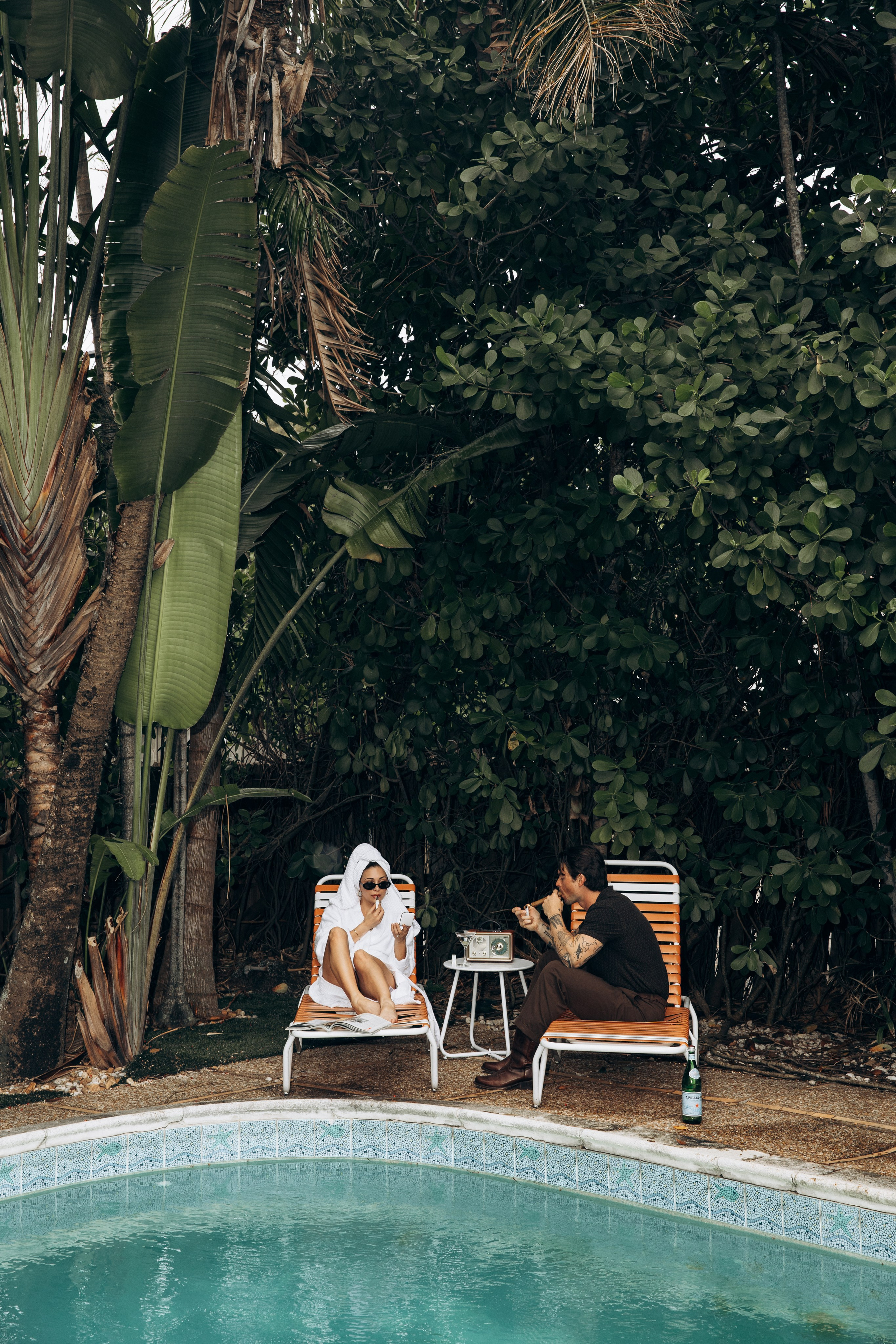 Editorial Retro Pool Session in Miami