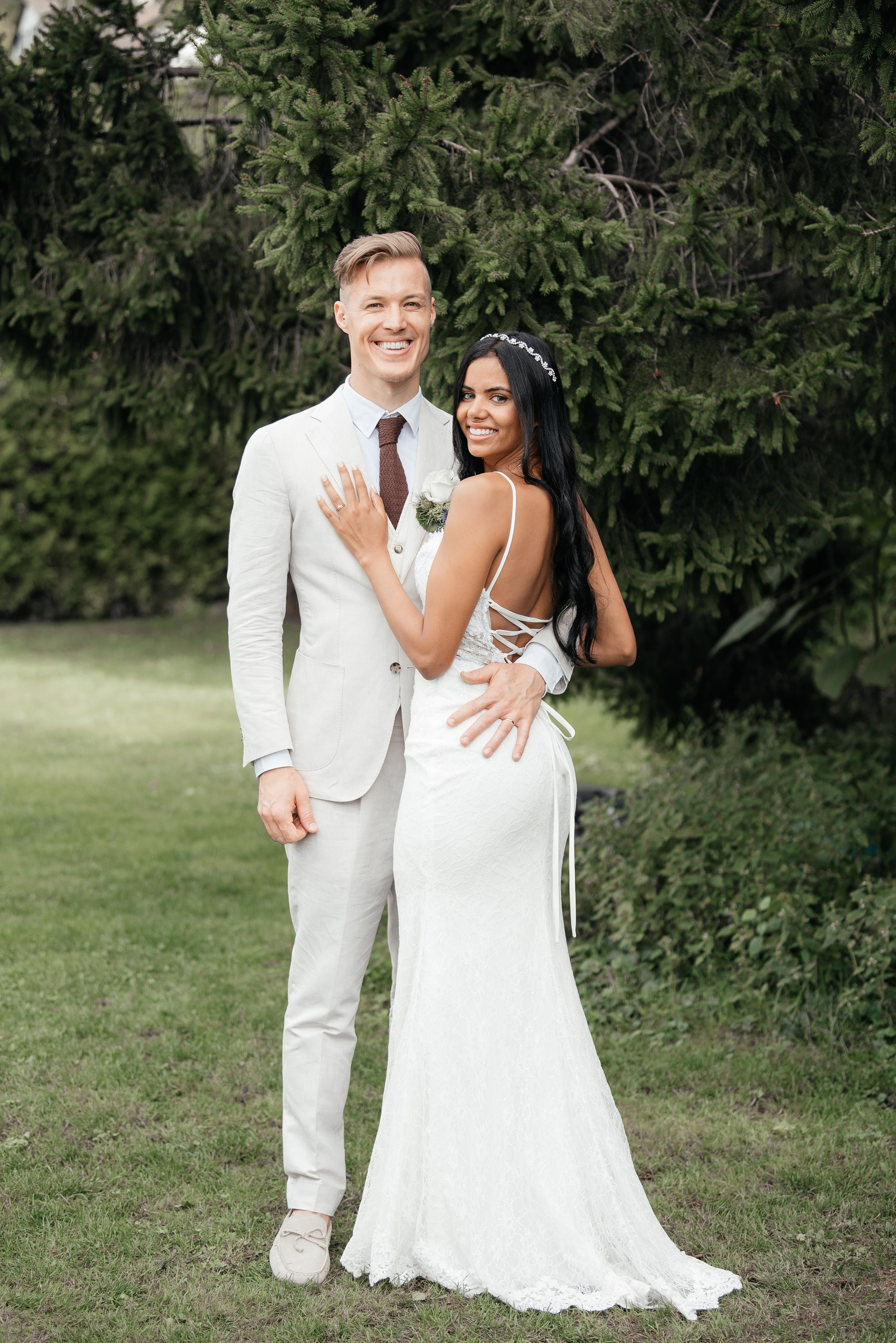 KAIANE & BENJAMIN Meilen, Switzerland. I am Elena Altendorfer. Wedding photographer in Zurich and Switzerland