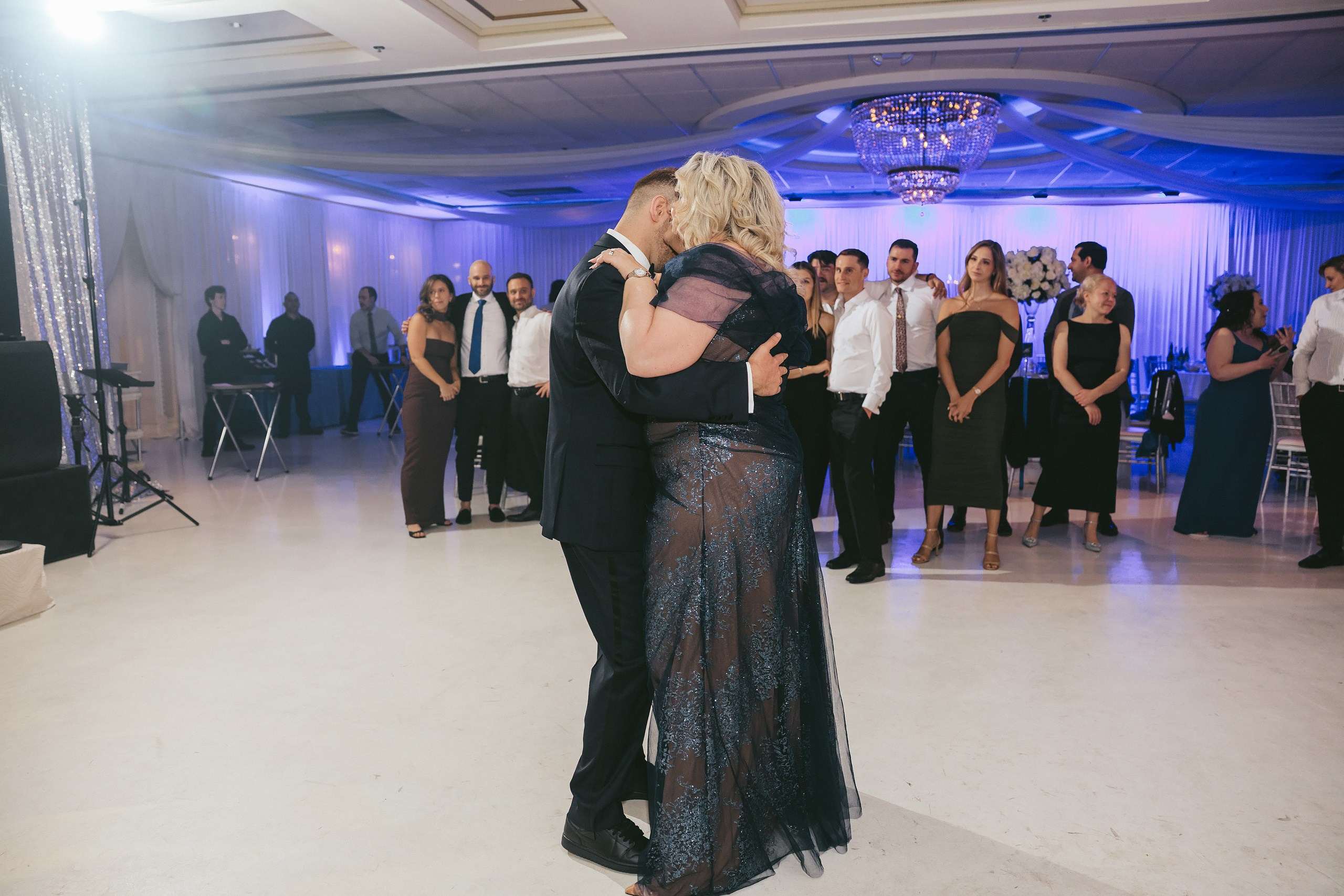 06.08.2025 Wedding. Wedding family event photographer in Chicago Nick Yushevich