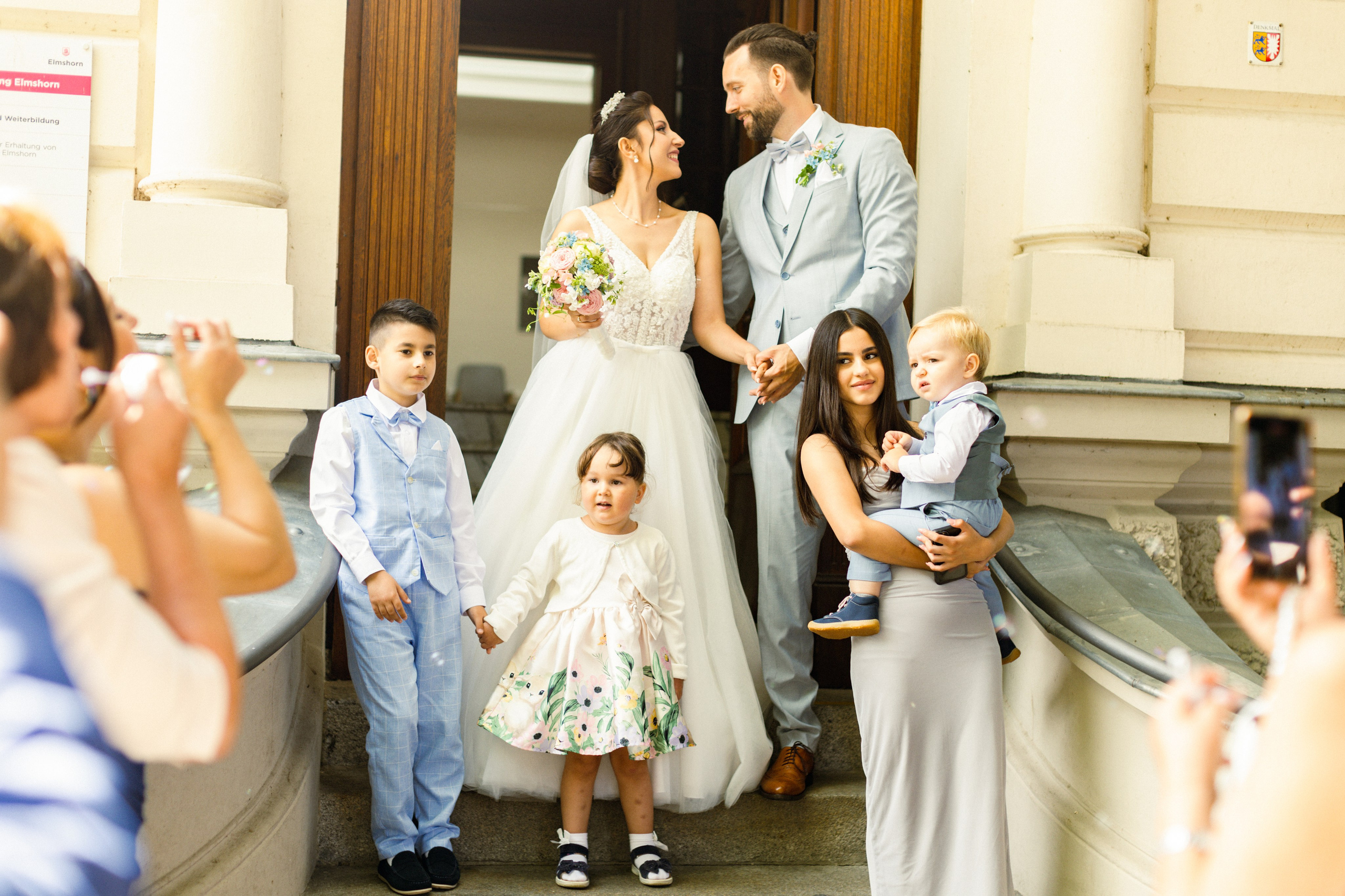 Hochzeitsfotografie in der Weißen Villa Elmshorn | Historischer Charme in Schleswig-Holstein. Hochzeitsfotograf und Hochzeitsvideograf aus Hamburg | Roka21Film