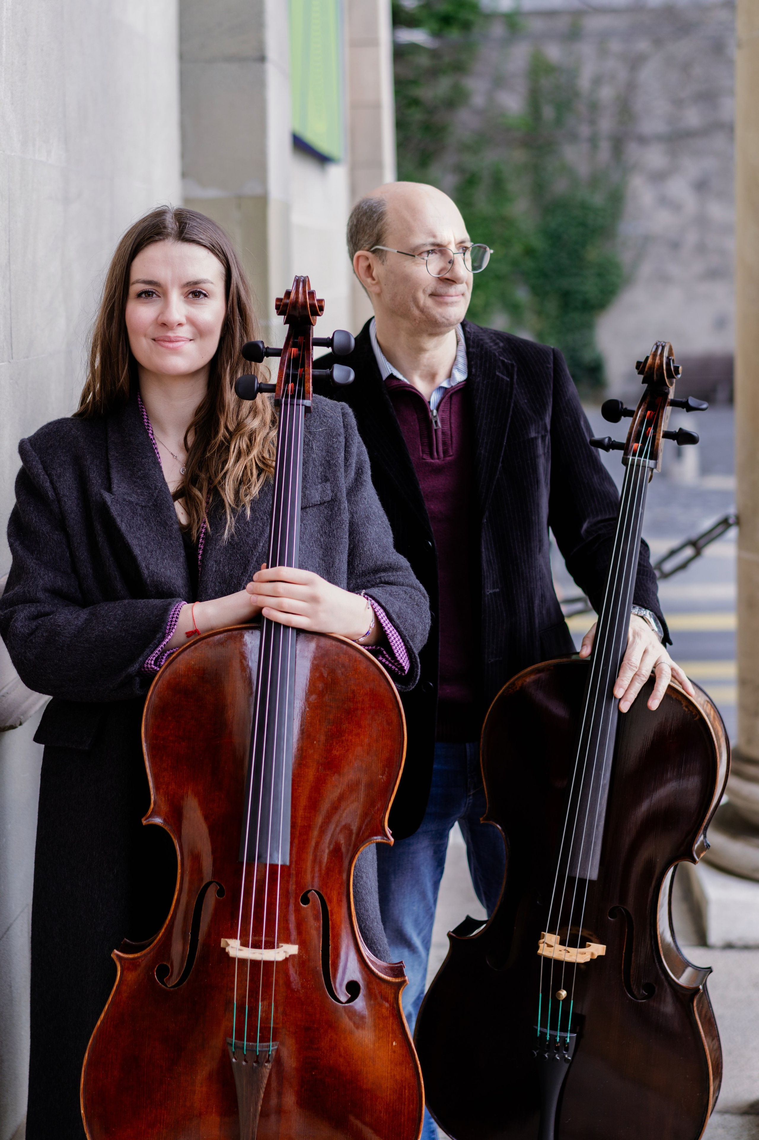 Portraits artistiques de violoncellistes à Genève | Raymond et Victoria | Eugenia Andres. Photographe à Genève - Eugenia Andres