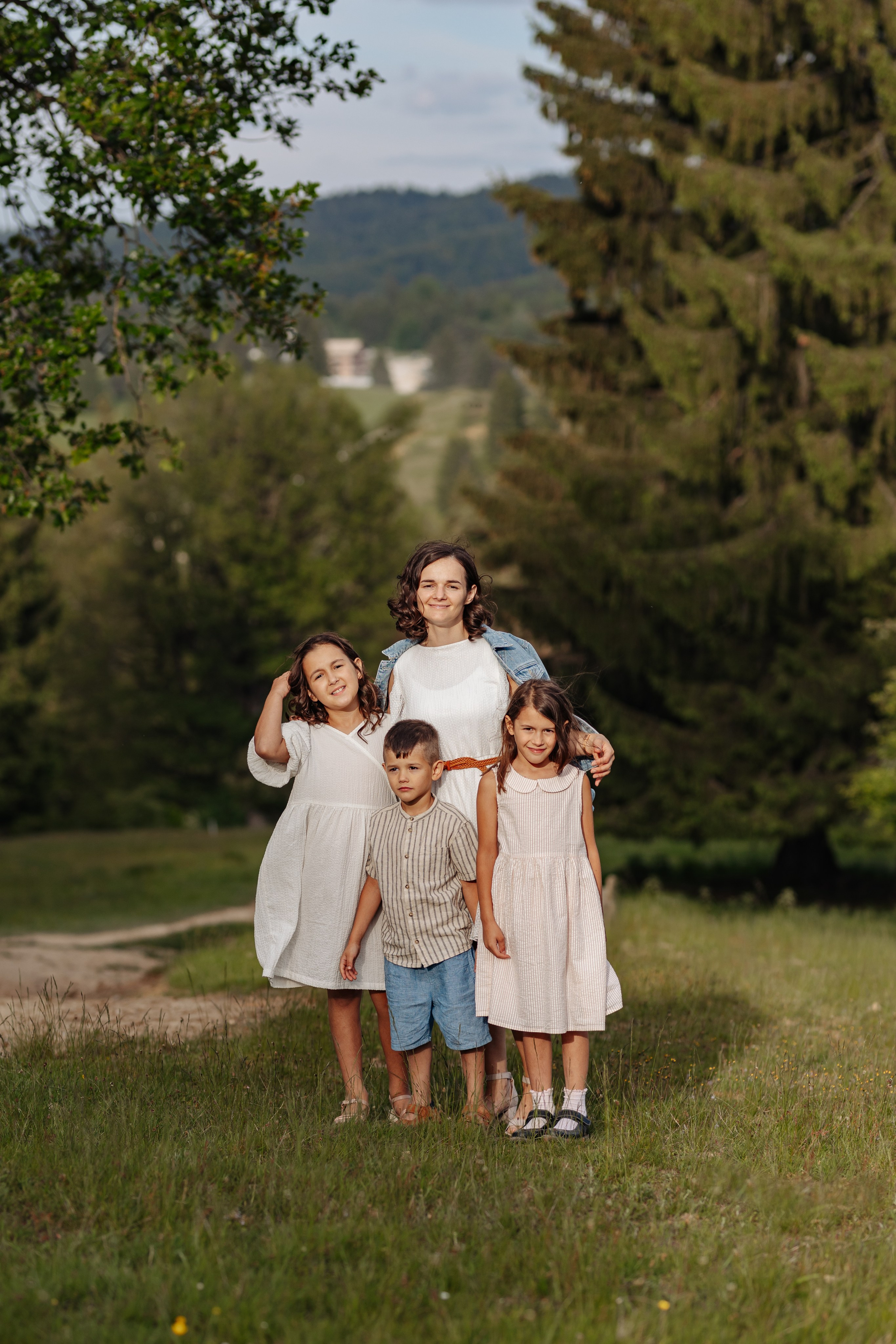 Familia Hudea. Cristina Andronache fotograf Brașov fotograf de familie fotograf de nunta Brașov
