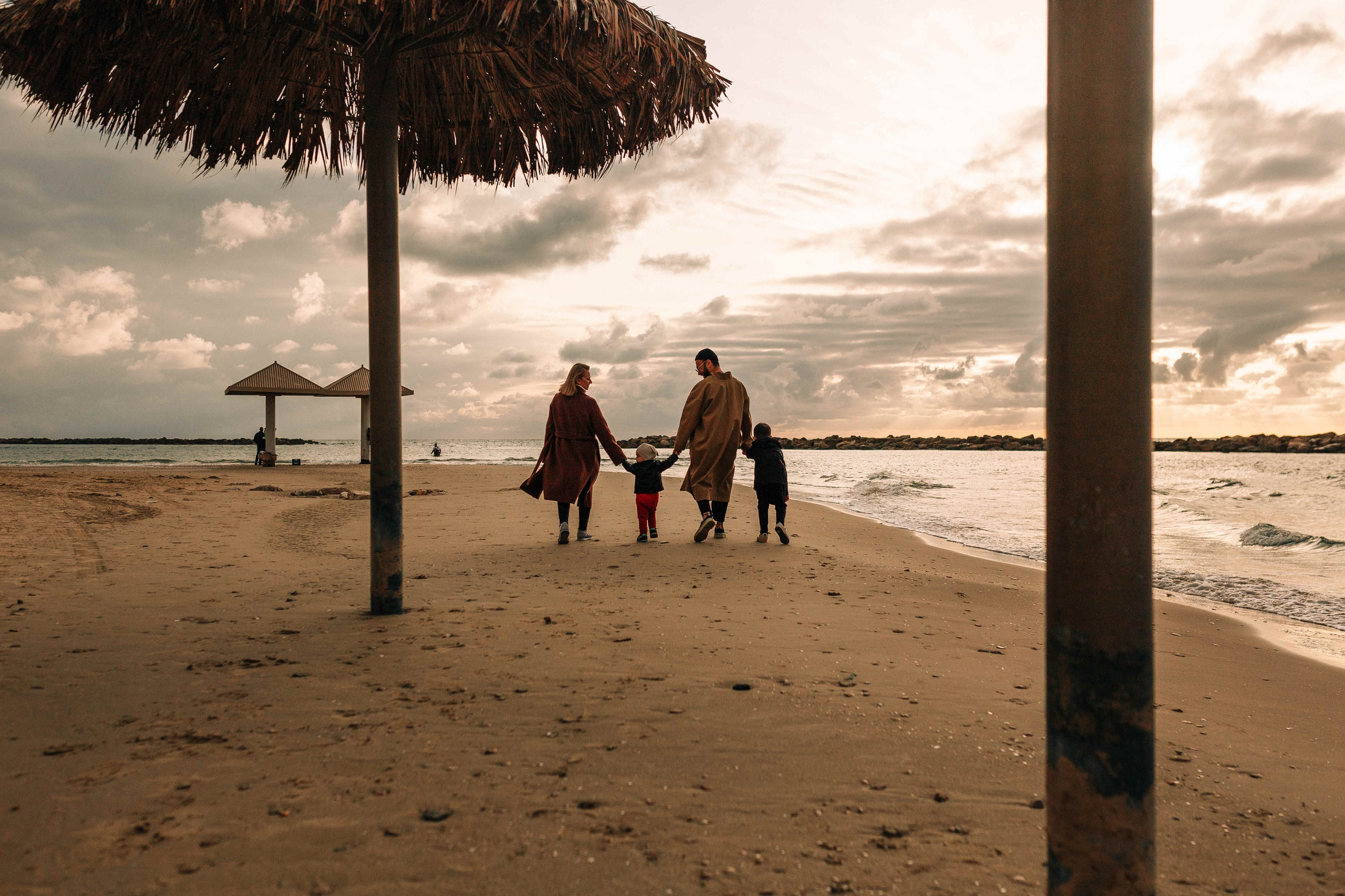 WINTER PHOTOSESSION AT THE SEA. Https://shi-photo.com/