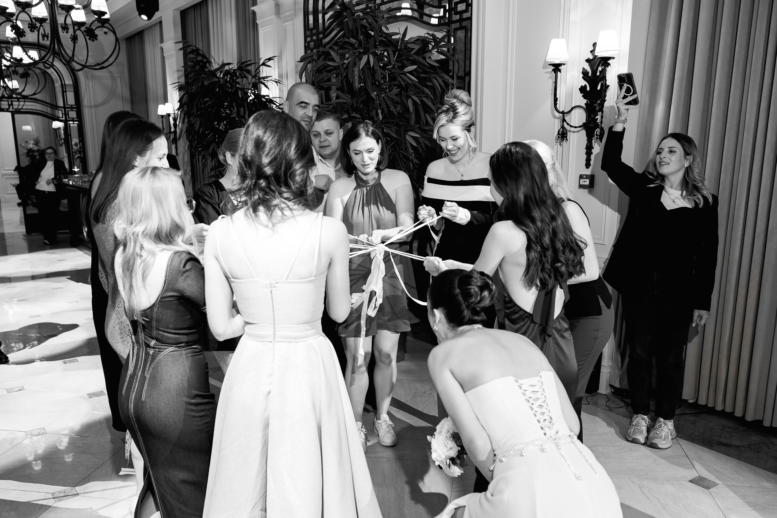 Serghei & Erica — Queen Residence. Servicii Foto și Video 067188353