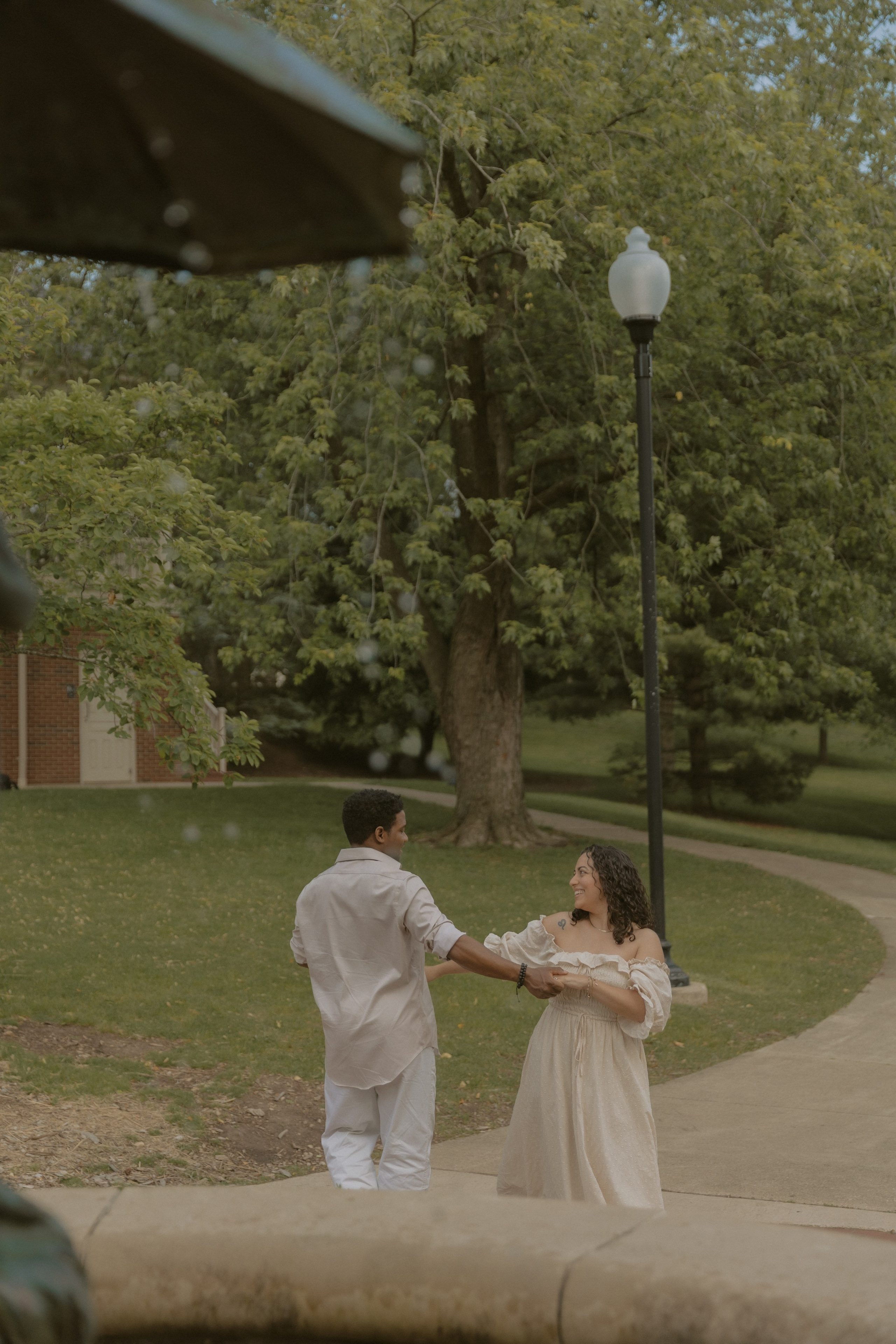 T&C. Couple photographer in Chicago