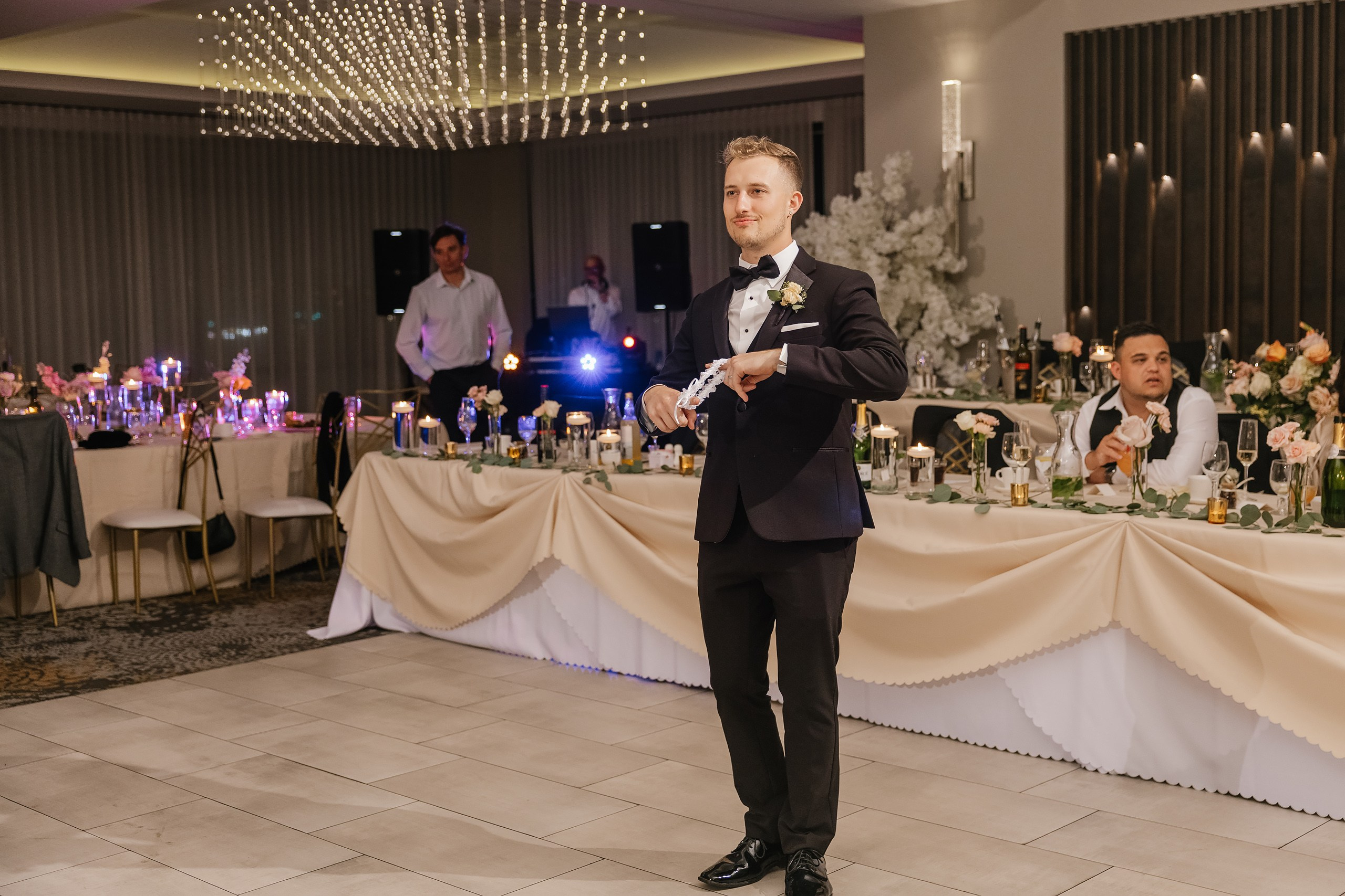 09.06.2025 Wedding. Wedding family event photographer in Chicago Nick Yushevich