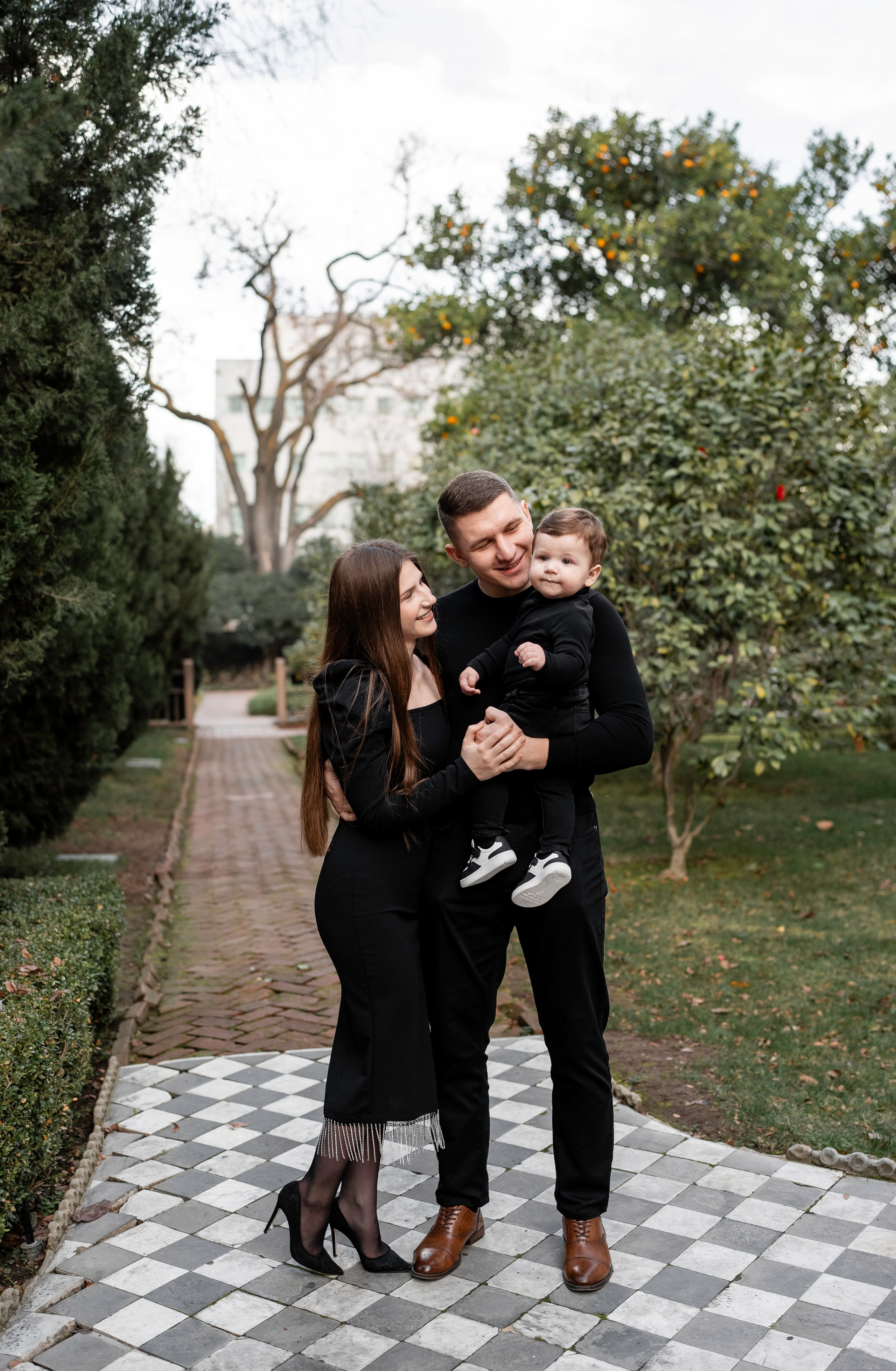 Artem, Nadia & Elisha. Family photographer in Sacramento | Sofia Pavenko